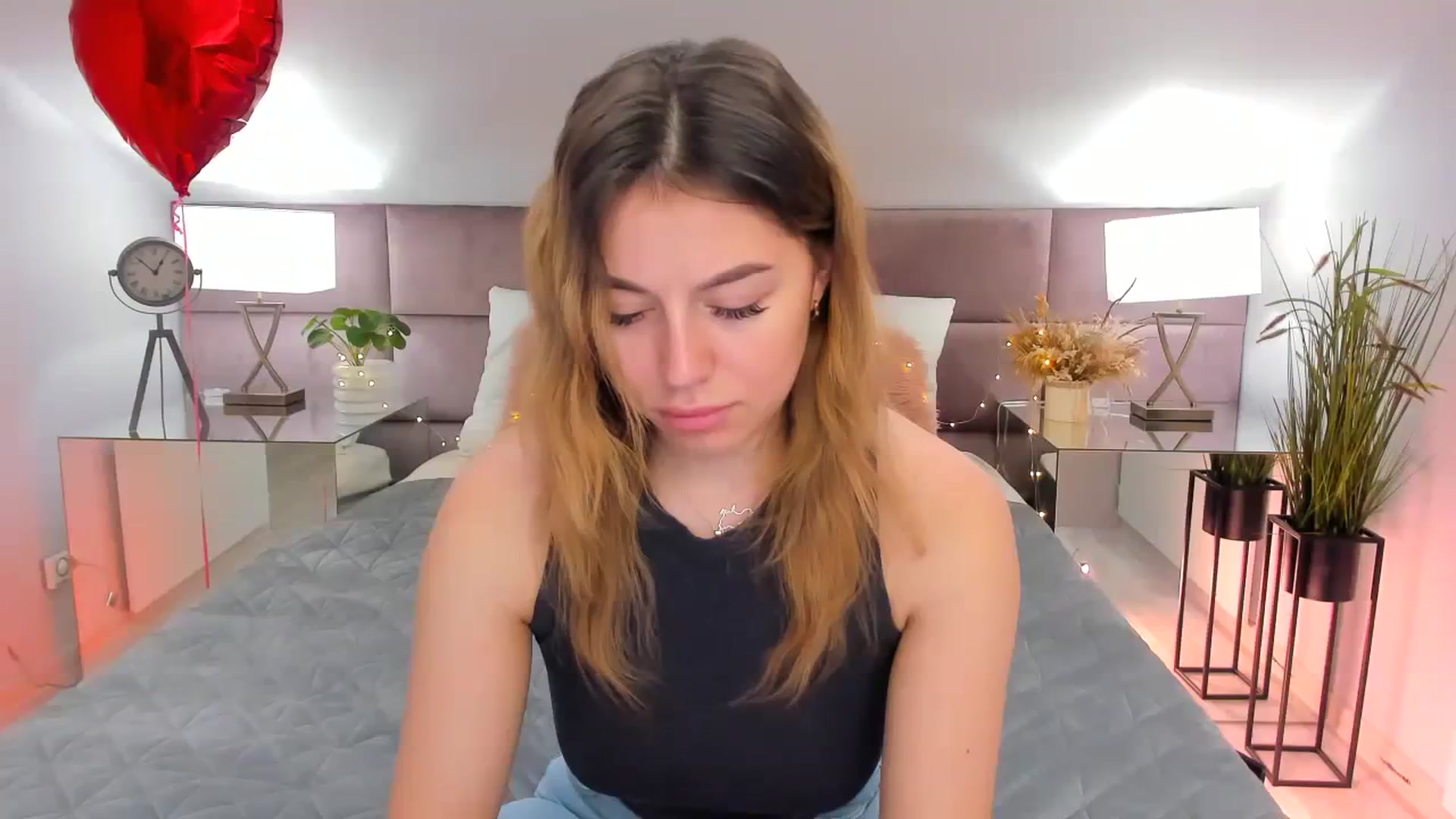 Gallery image thumbnail from Incredible_BB's myfreecams stream on, 03/06/2024, 11:15 image 2 of 20