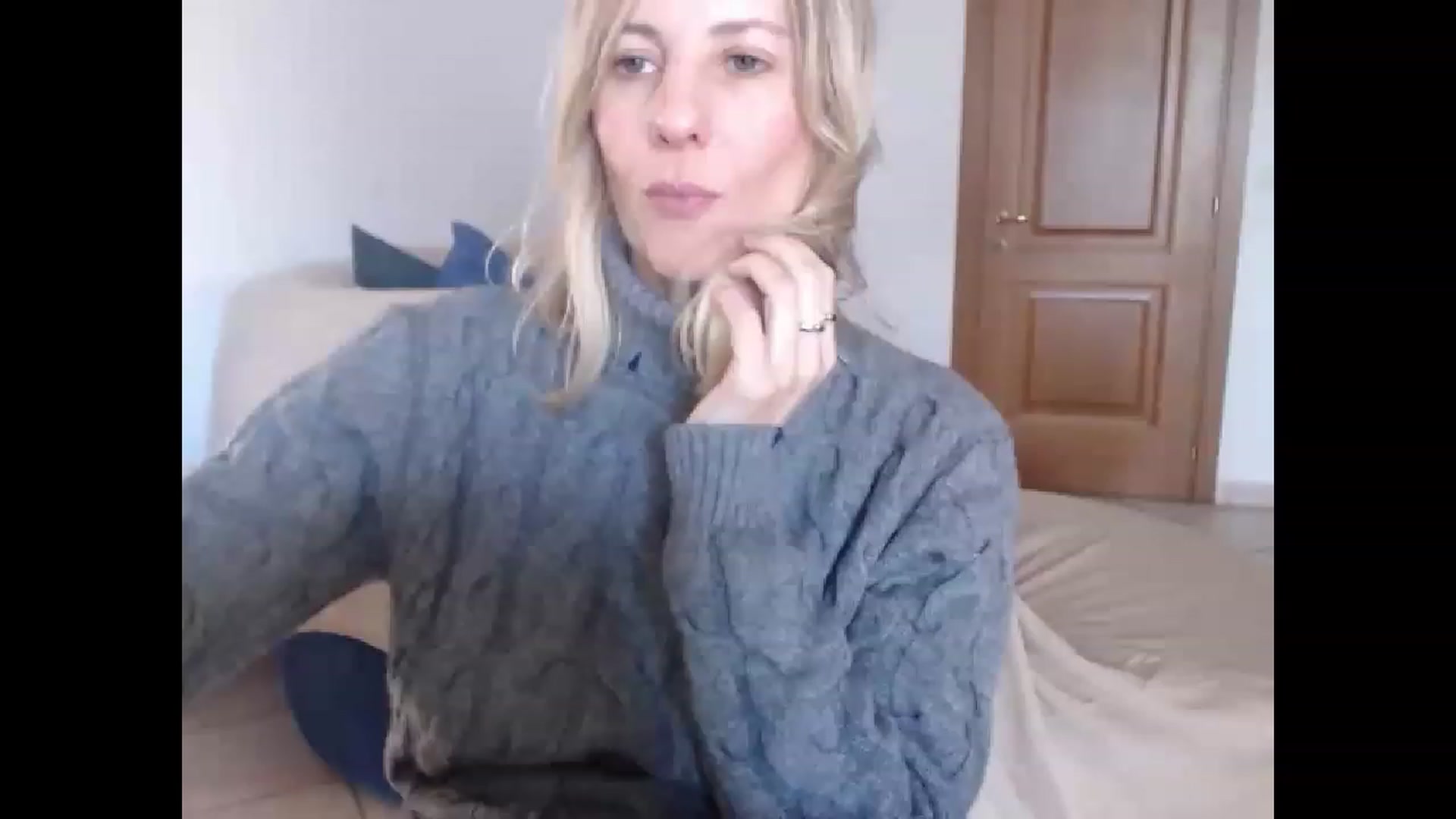 Gallery image thumbnail from IndianaBella's myfreecams stream on, 11/29/2022, 10:35 image 16 of 20