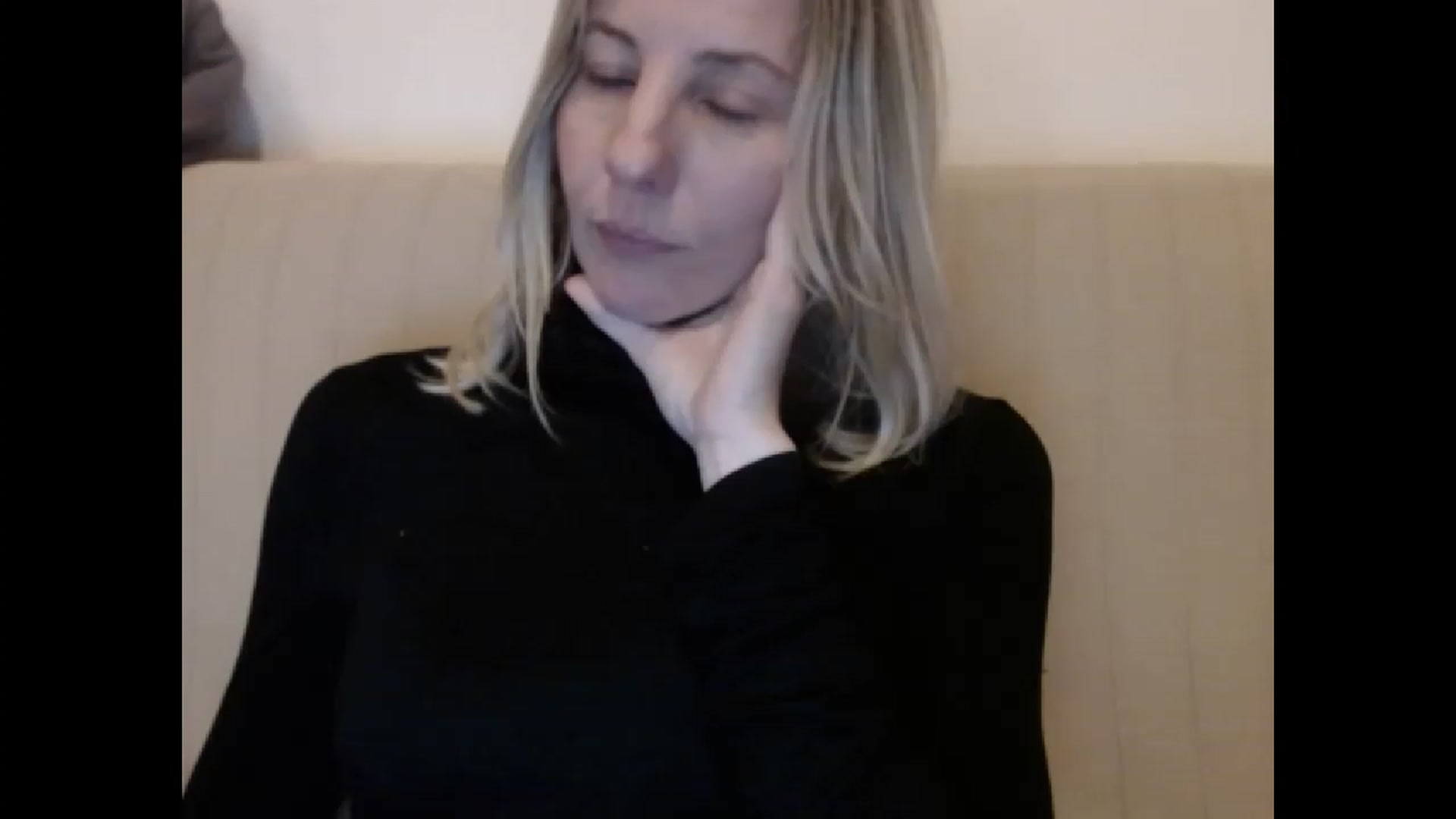 Gallery image thumbnail from IndianaBella's myfreecams stream on, 04/16/2023, 19:34 image 2 of 20