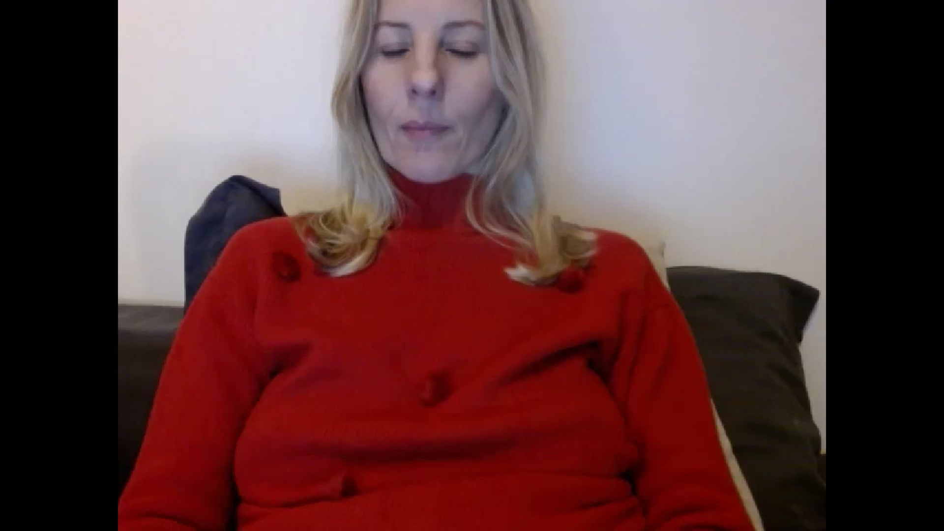 Gallery image thumbnail from IndianaBella's myfreecams stream on, 01/01/2025, 20:26 image 7 of 20