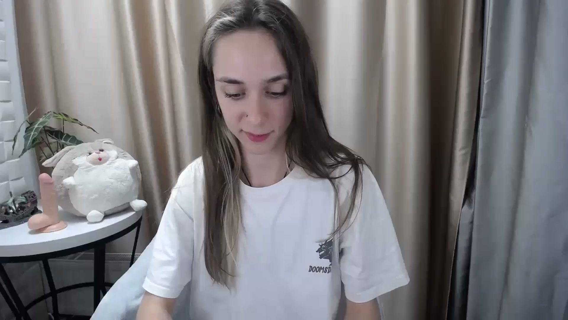 Gallery image thumbnail from Indica_Flower's myfreecams stream on, 05/19/2024, 13:19 image 6 of 20