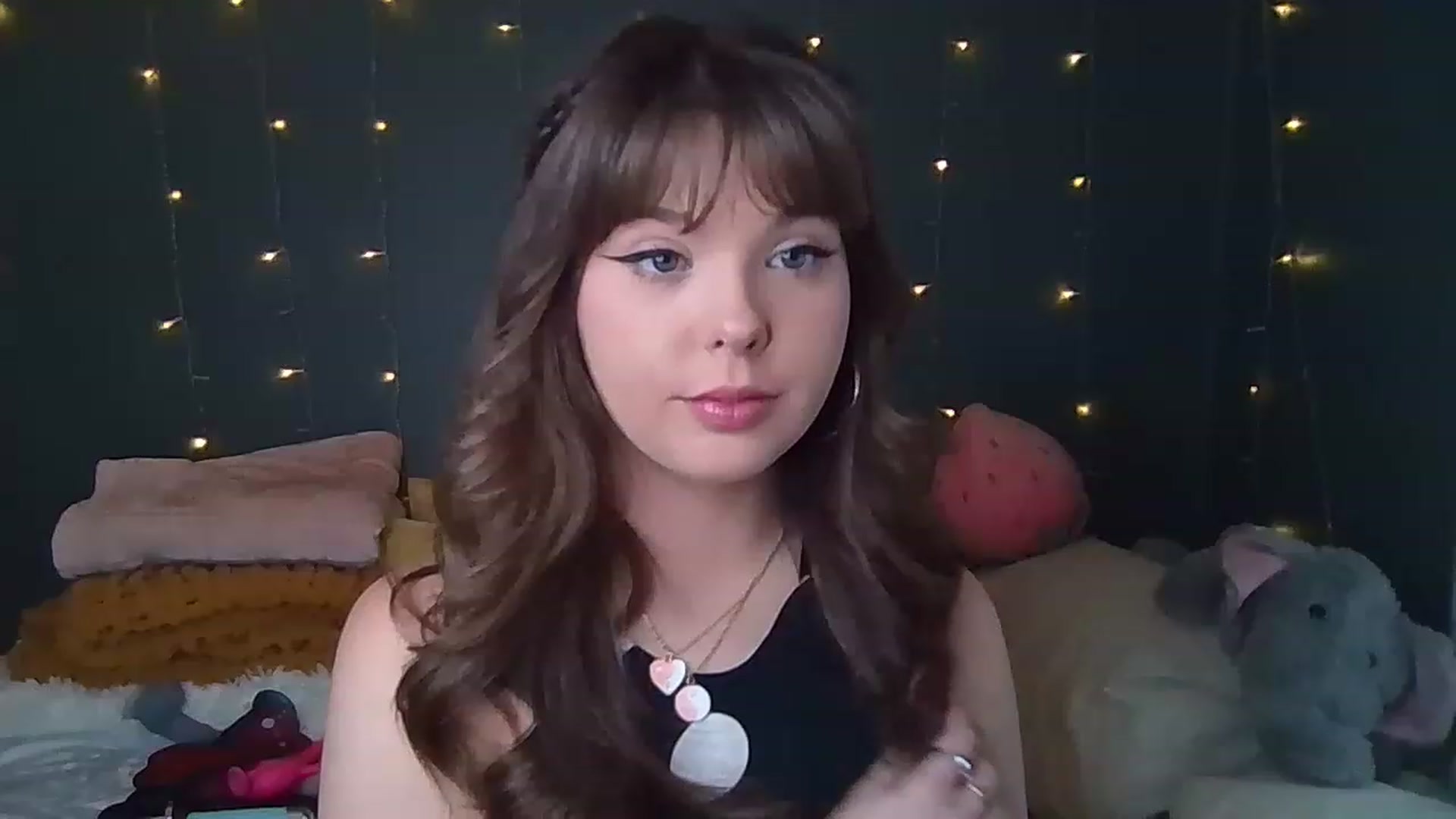 Gallery image thumbnail from Indicabbyx's myfreecams stream on, 11/21/2022, 21:43 image 12 of 20