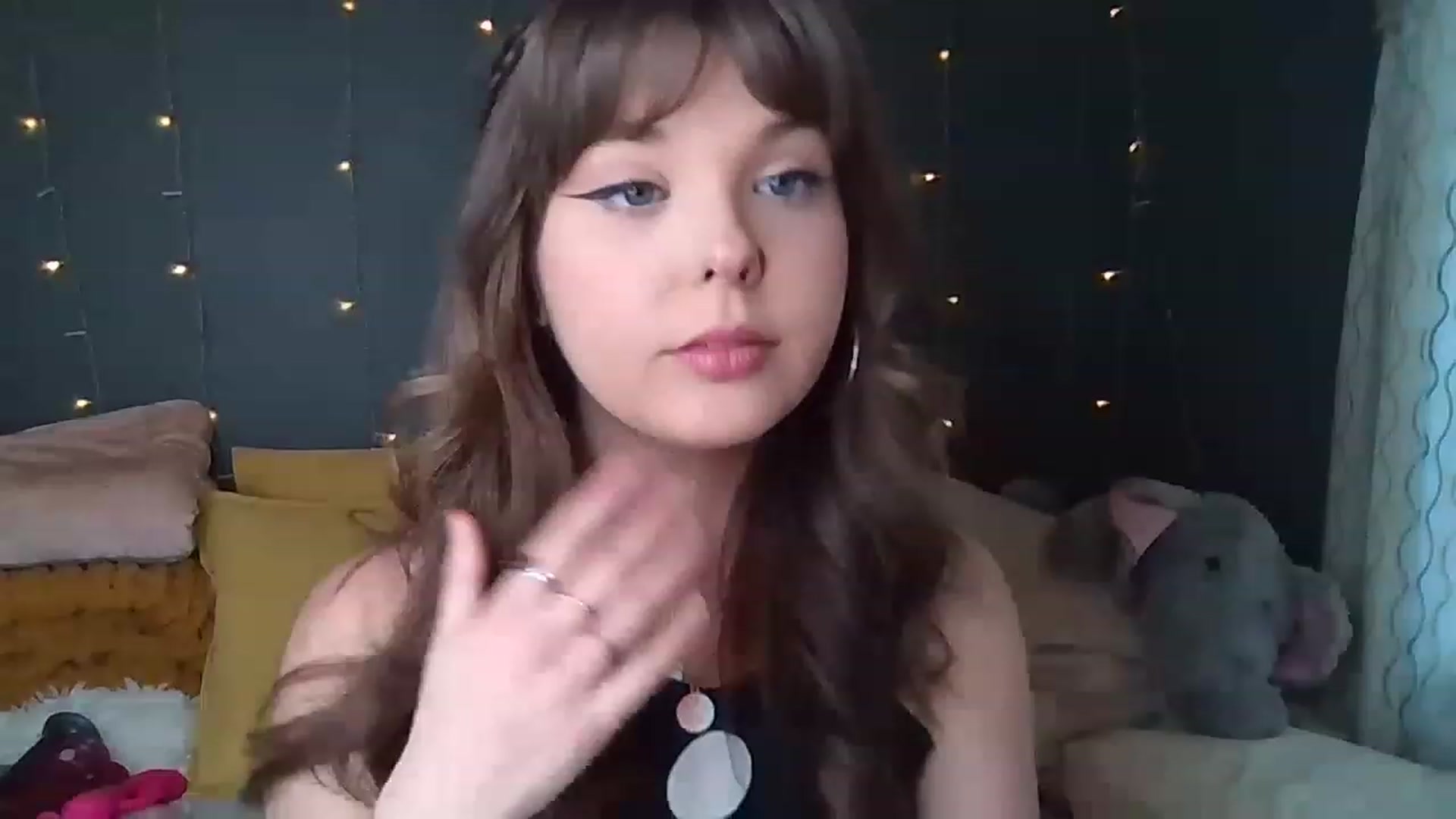 Gallery image thumbnail from Indicabbyx's myfreecams stream on, 11/21/2022, 21:43 image 6 of 20
