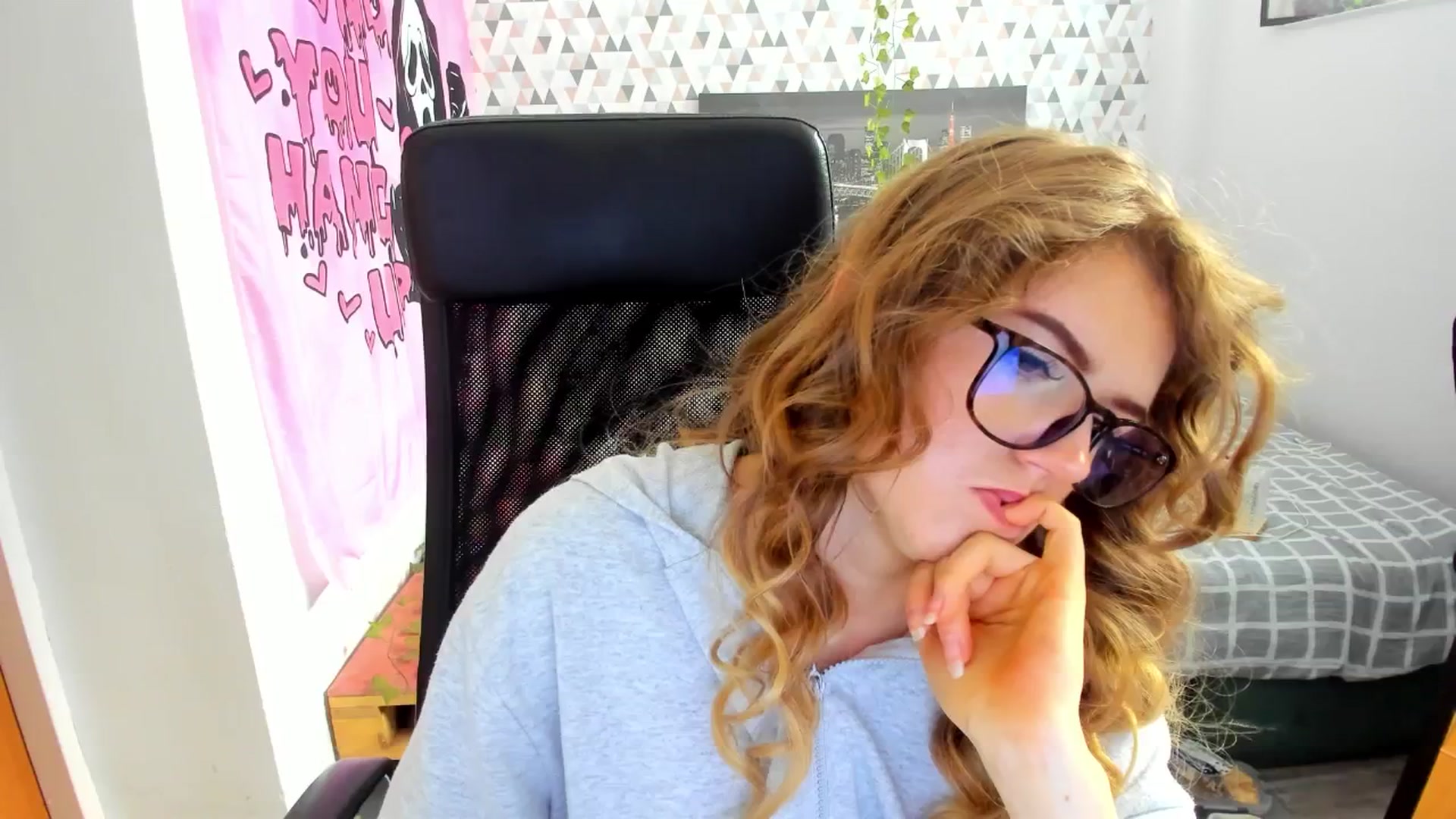 Gallery image thumbnail from Iness_lex's myfreecams stream on, 03/17/2026, 09:03 image 17 of 20