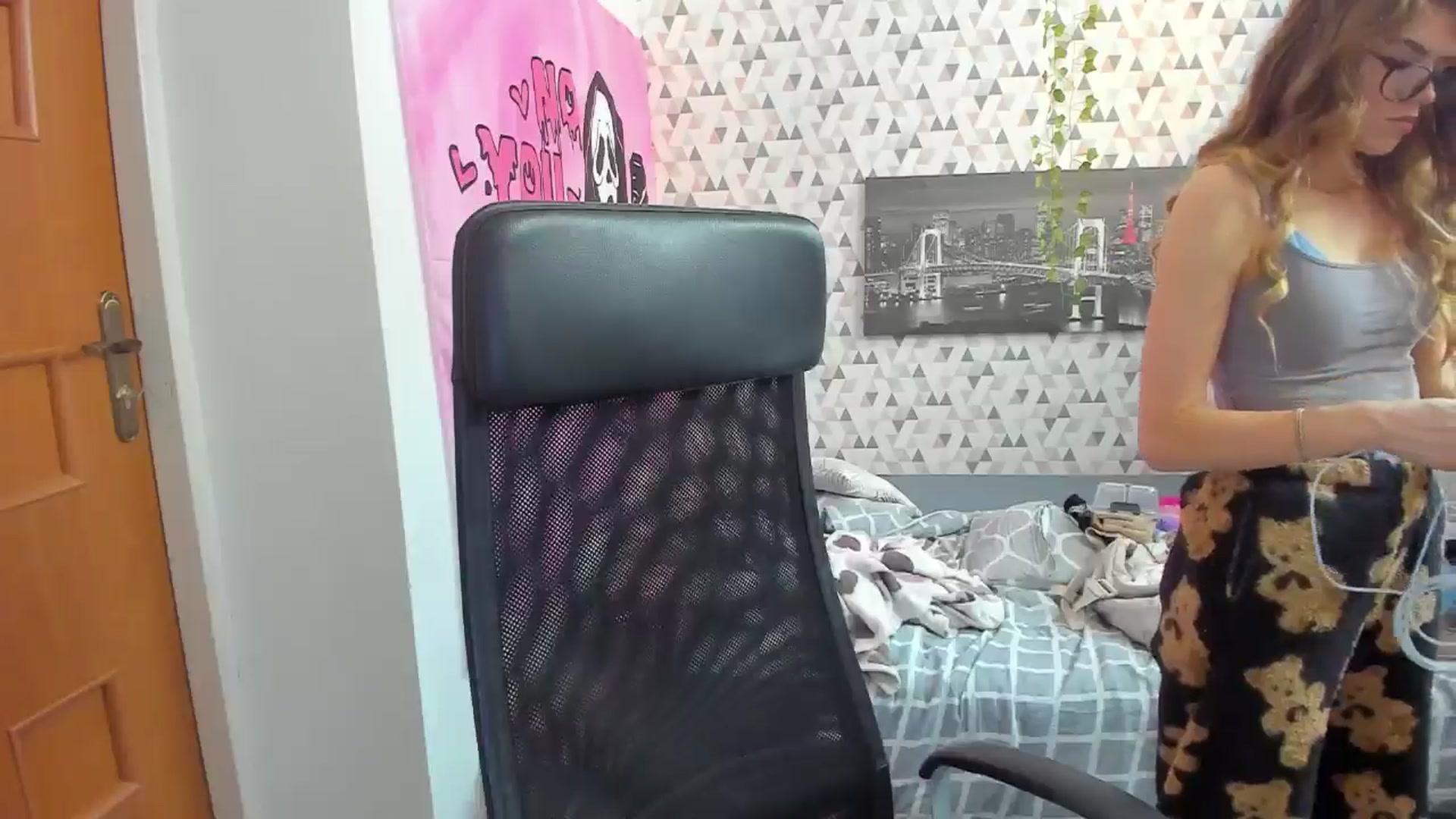 Gallery image thumbnail from Iness_lex's myfreecams stream on, 03/18/2026, 12:57 image 11 of 20