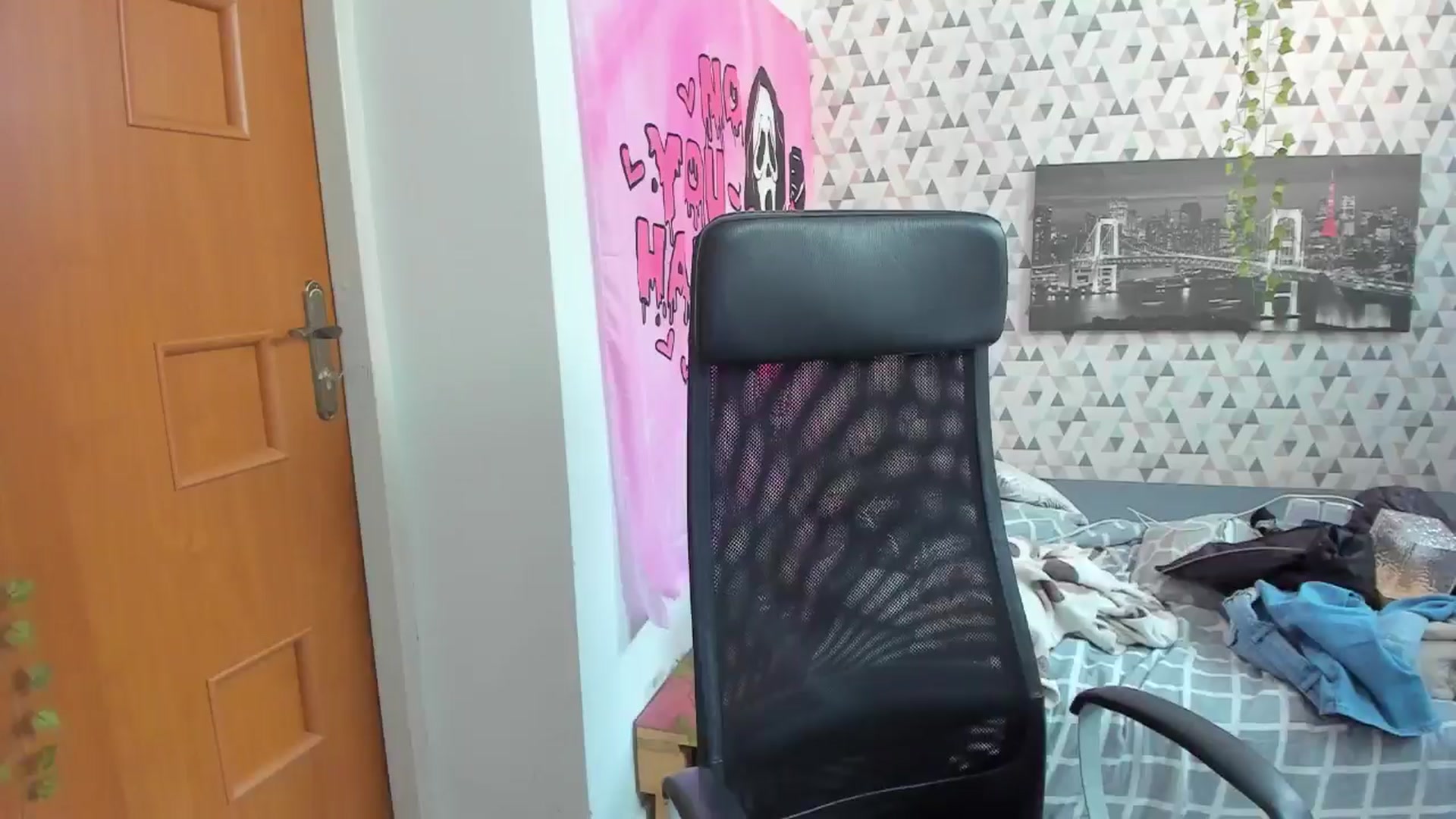 Gallery image thumbnail from Iness_lex's myfreecams stream on, 03/18/2026, 12:57 image 18 of 20