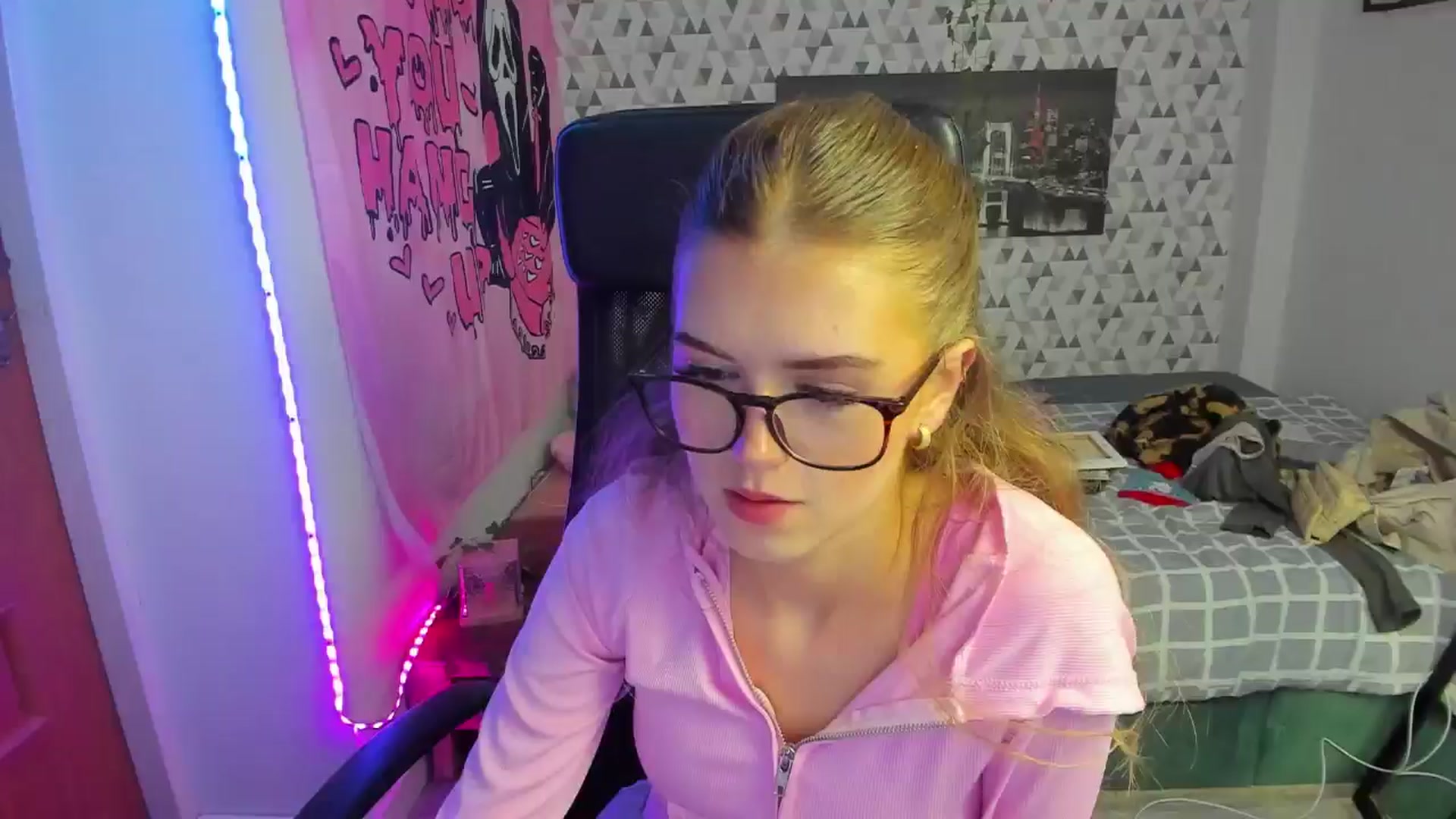 Gallery image thumbnail from Iness_lex's myfreecams stream on, 03/19/2026, 13:41 image 11 of 20