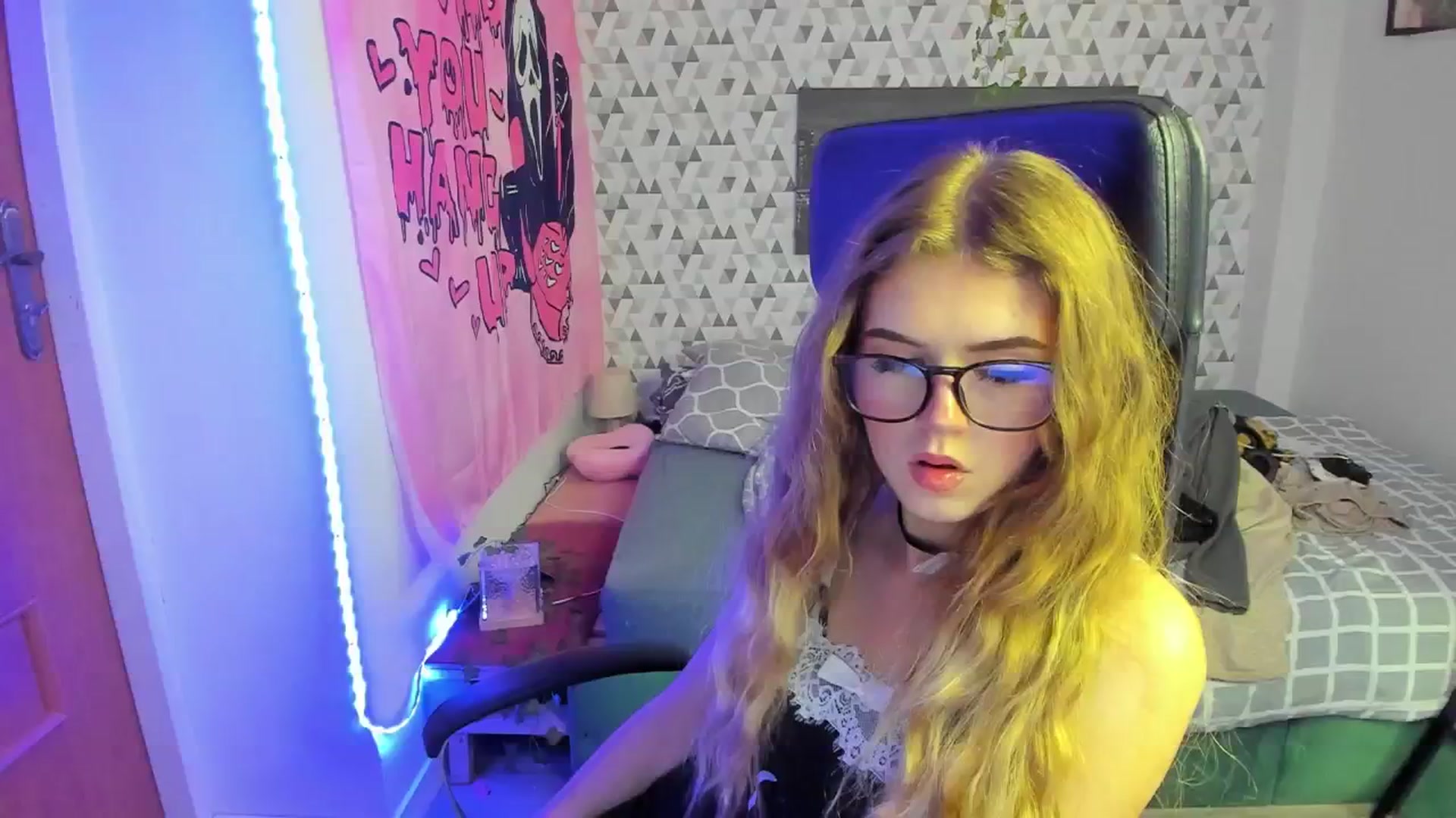 Gallery image thumbnail from Iness_lex's myfreecams stream on, 03/20/2026, 09:51 image 1 of 20