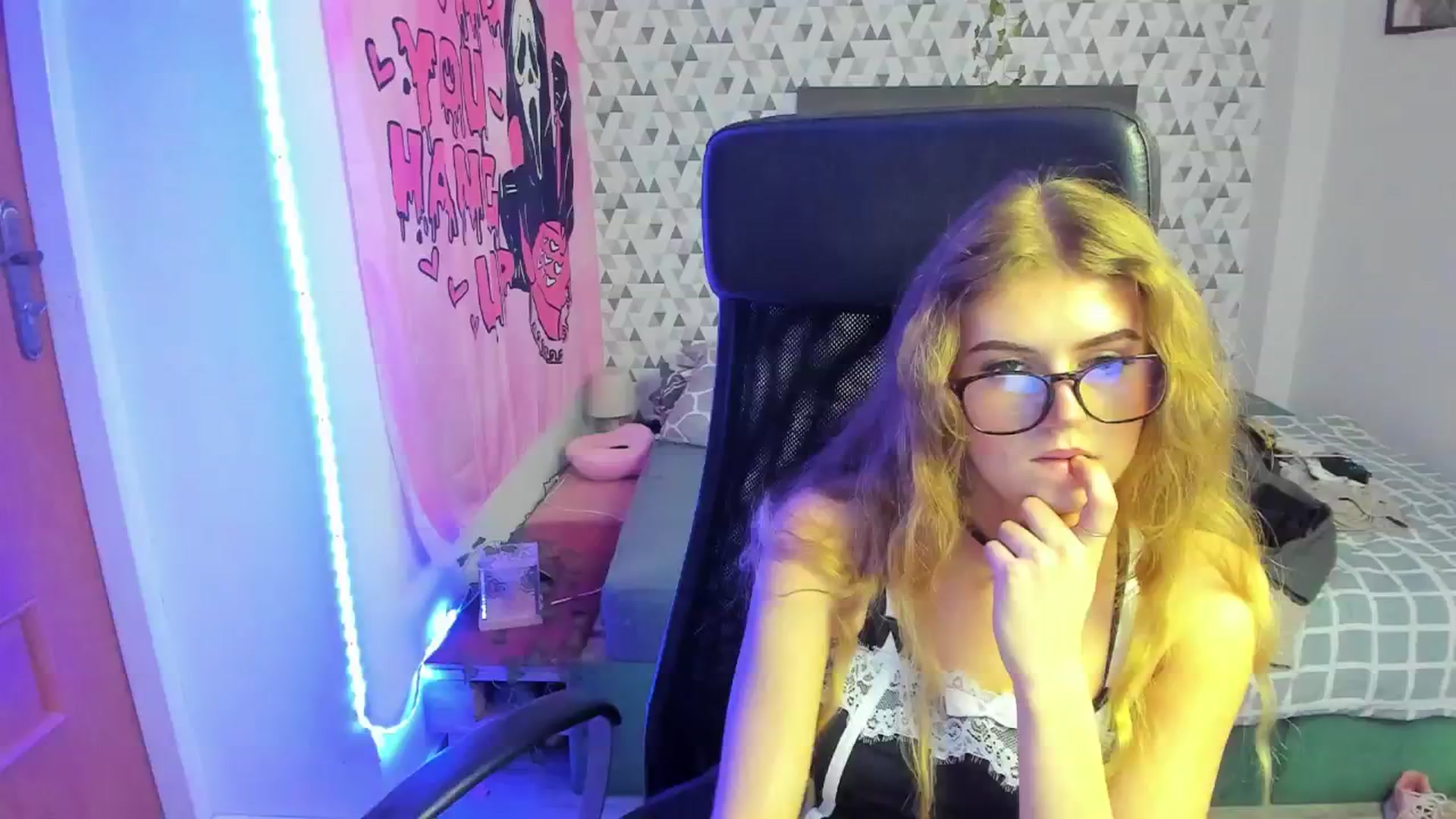 Gallery image thumbnail from Iness_lex's myfreecams stream on, 03/20/2026, 10:58 image 12 of 20