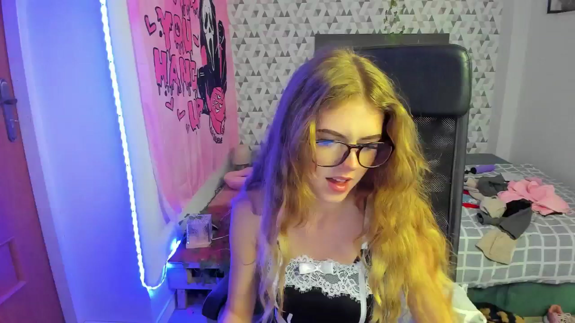 Gallery image thumbnail from Iness_lex's myfreecams stream on, 03/20/2026, 12:42 image 10 of 20
