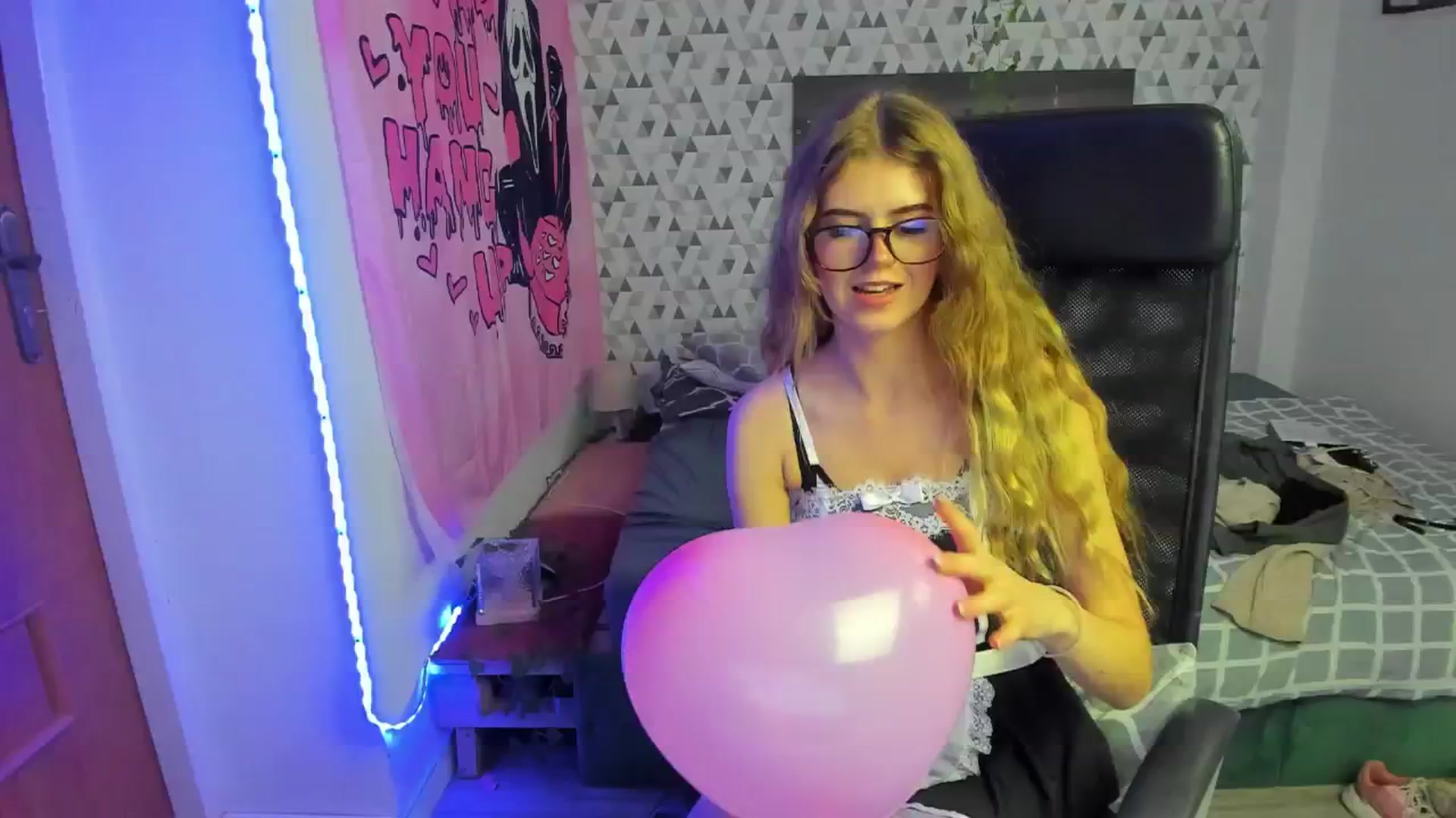 Gallery image thumbnail from Iness_lex's myfreecams stream on, 03/20/2026, 13:08 image 13 of 20