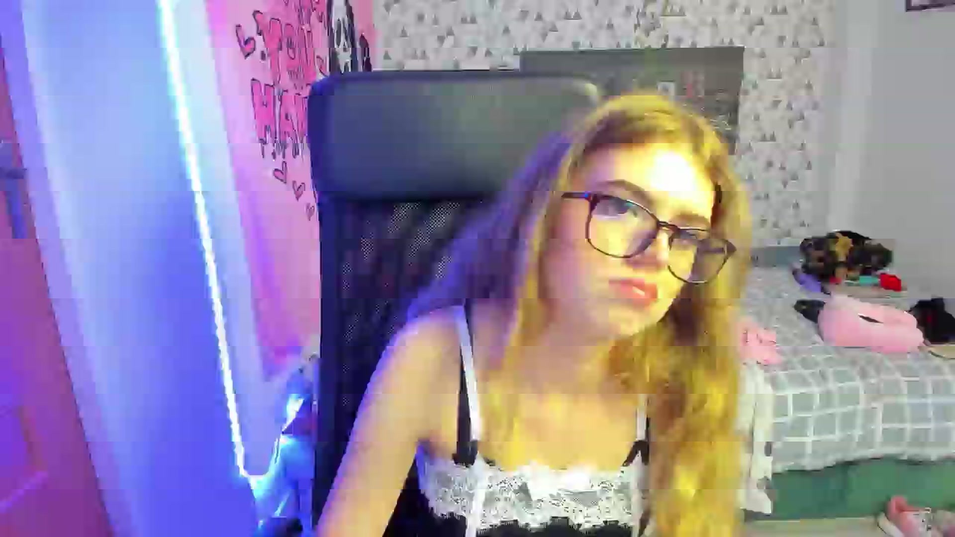 Gallery image thumbnail from Iness_lex's myfreecams stream on, 03/20/2026, 13:43 image 19 of 20