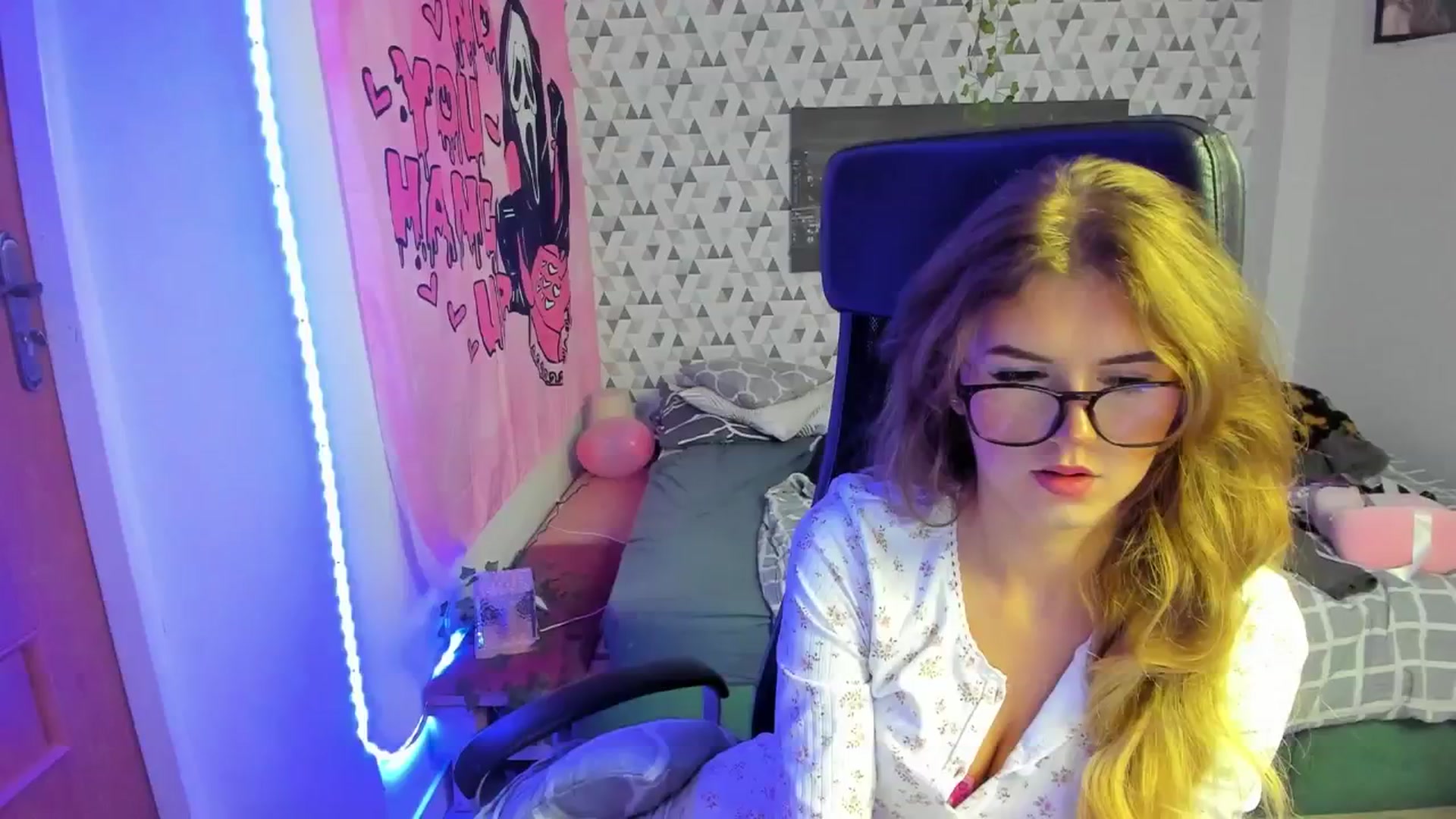 Gallery image thumbnail from Iness_lex's myfreecams stream on, 03/24/2026, 10:44 image 10 of 20