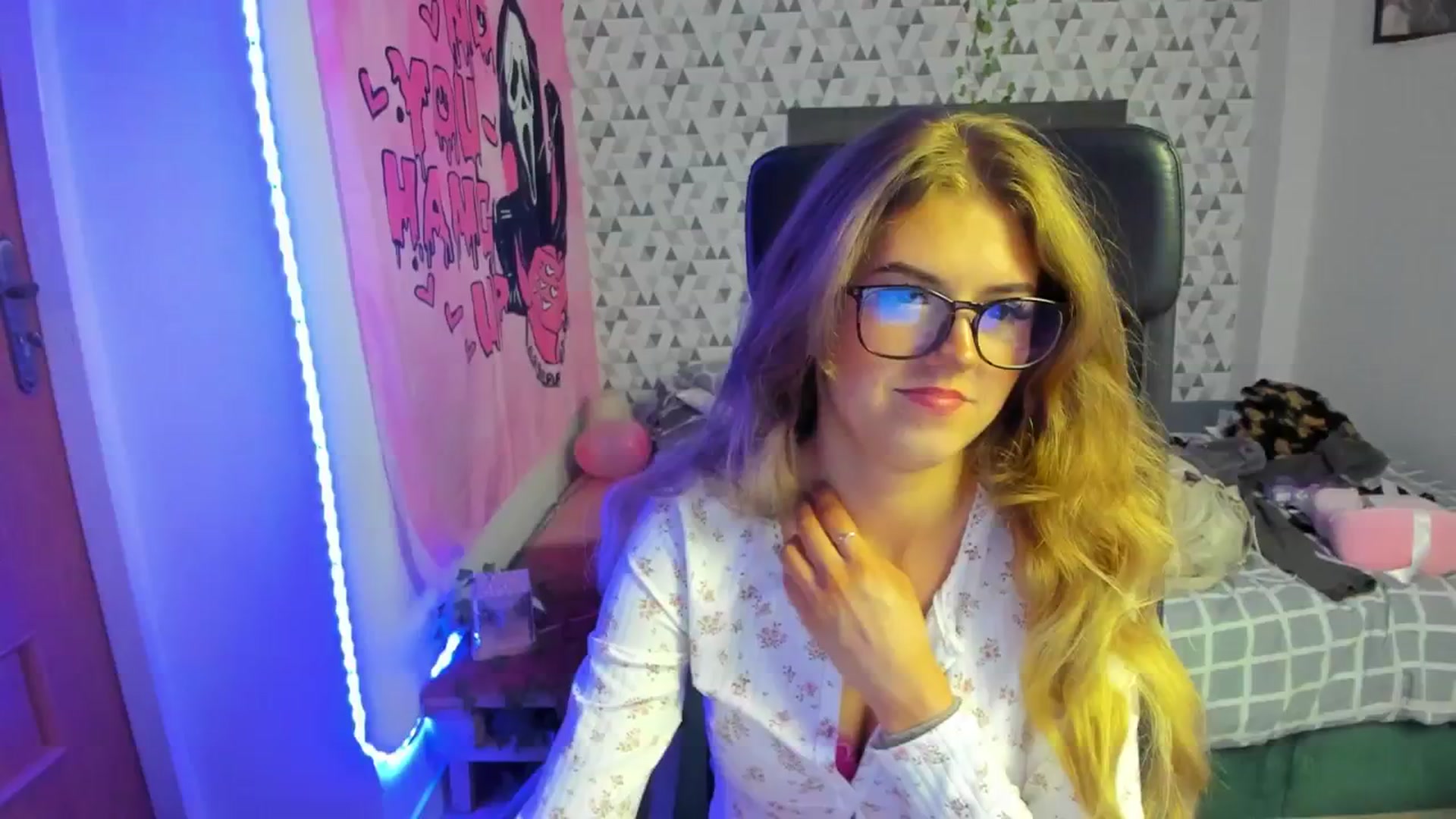 Gallery image thumbnail from Iness_lex's myfreecams stream on, 03/24/2026, 10:44 image 14 of 20