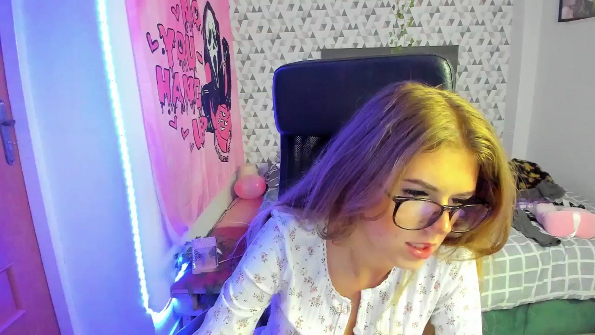 Gallery image thumbnail from Iness_lex's myfreecams stream on, 03/24/2026, 12:59 image 11 of 20