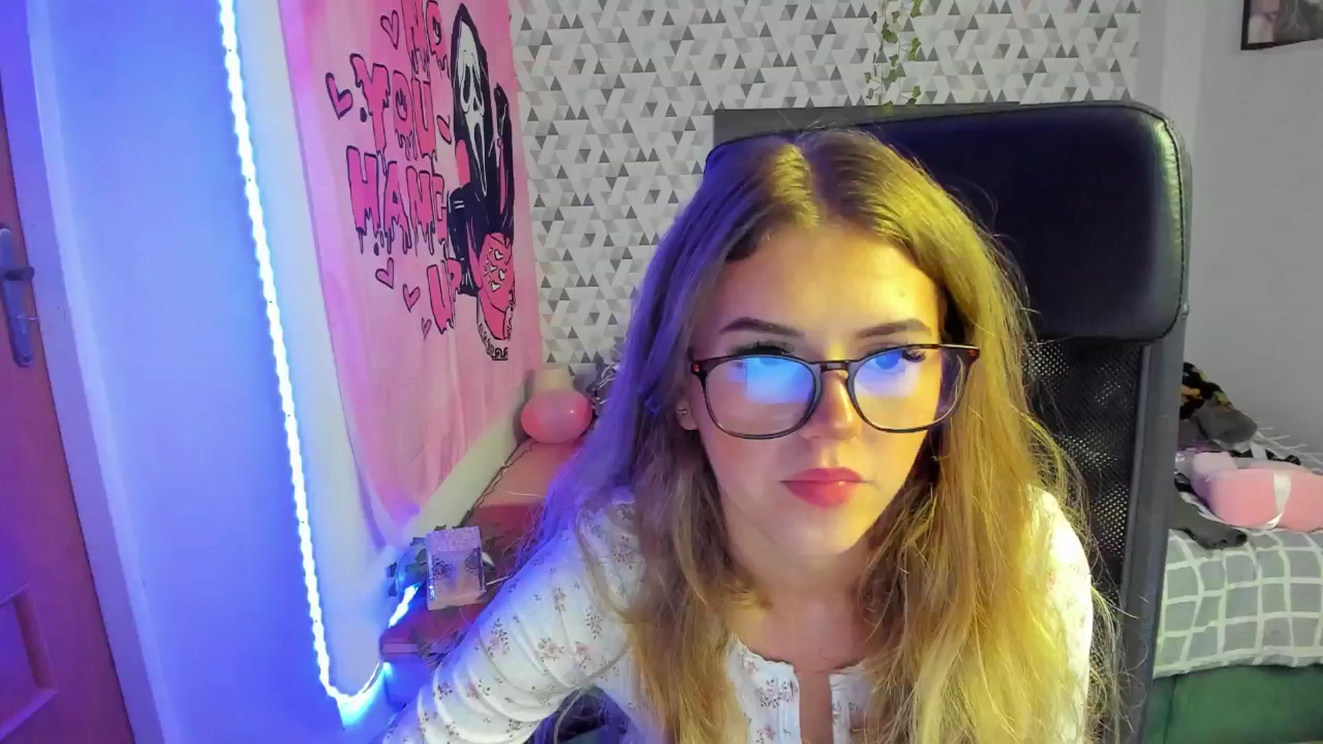 Gallery image thumbnail from Iness_lex's myfreecams stream on, 03/24/2026, 12:59 image 4 of 20