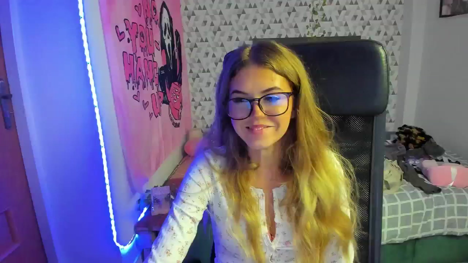 Gallery image thumbnail from Iness_lex's myfreecams stream on, 03/24/2026, 12:59 image 7 of 20