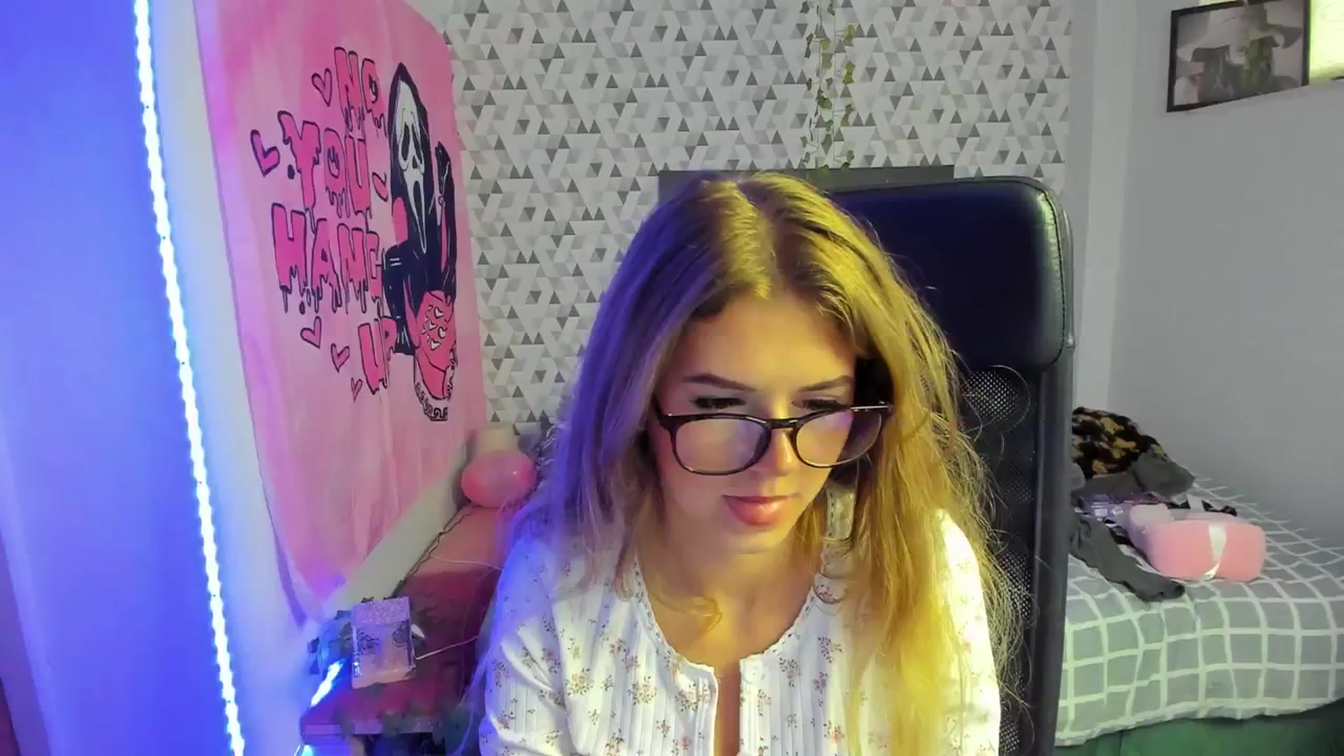 Gallery image thumbnail from Iness_lex's myfreecams stream on, 03/24/2026, 13:33 image 1 of 20