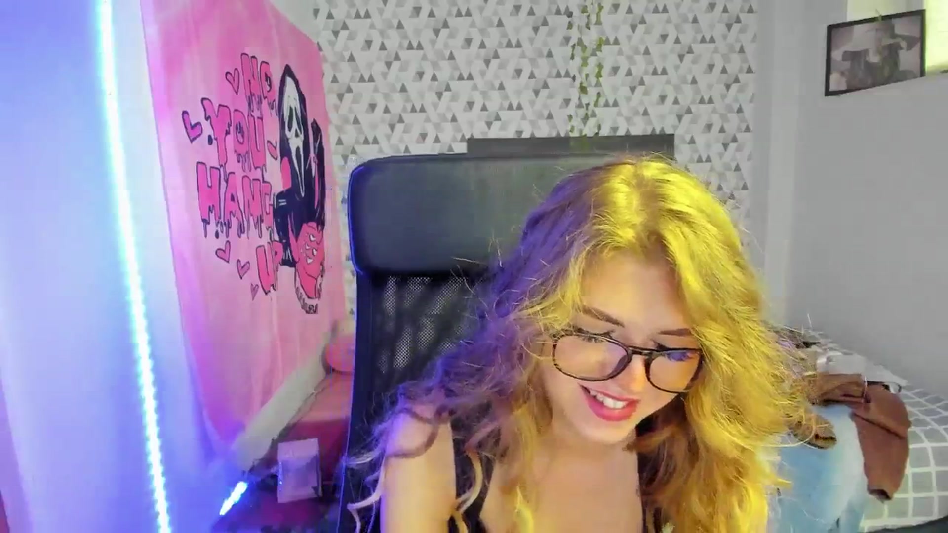 Gallery image thumbnail from Iness_lex's myfreecams stream on, 03/26/2026, 09:32 image 11 of 20