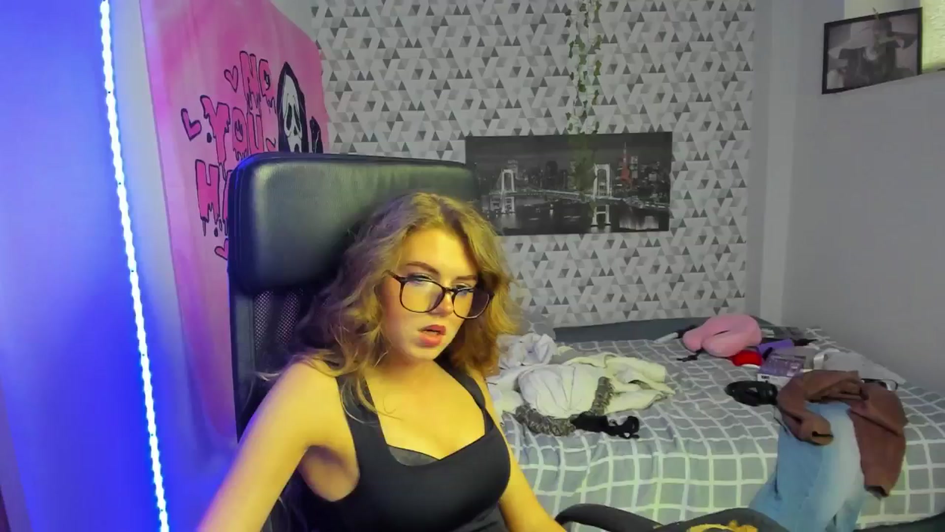 Gallery image thumbnail from Iness_lex's myfreecams stream on, 03/26/2026, 10:38 image 19 of 20