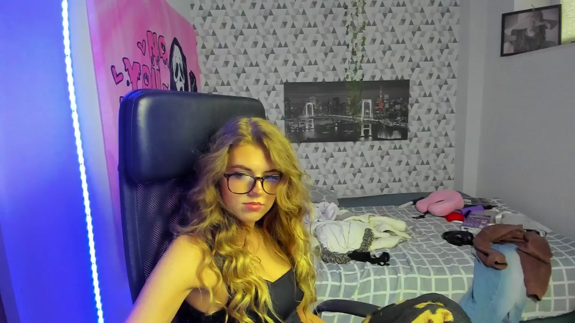 Gallery image thumbnail from Iness_lex's myfreecams stream on, 03/26/2026, 10:38 image 20 of 20