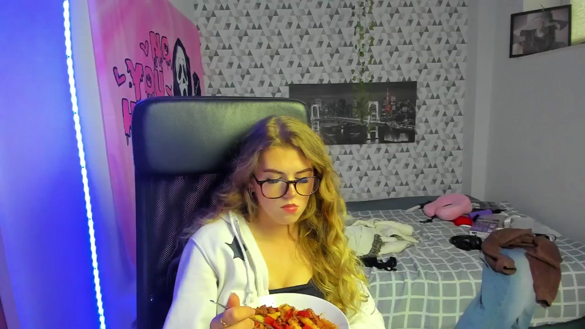 Gallery image thumbnail from Iness_lex's myfreecams stream on, 03/26/2026, 10:59 image 1 of 20