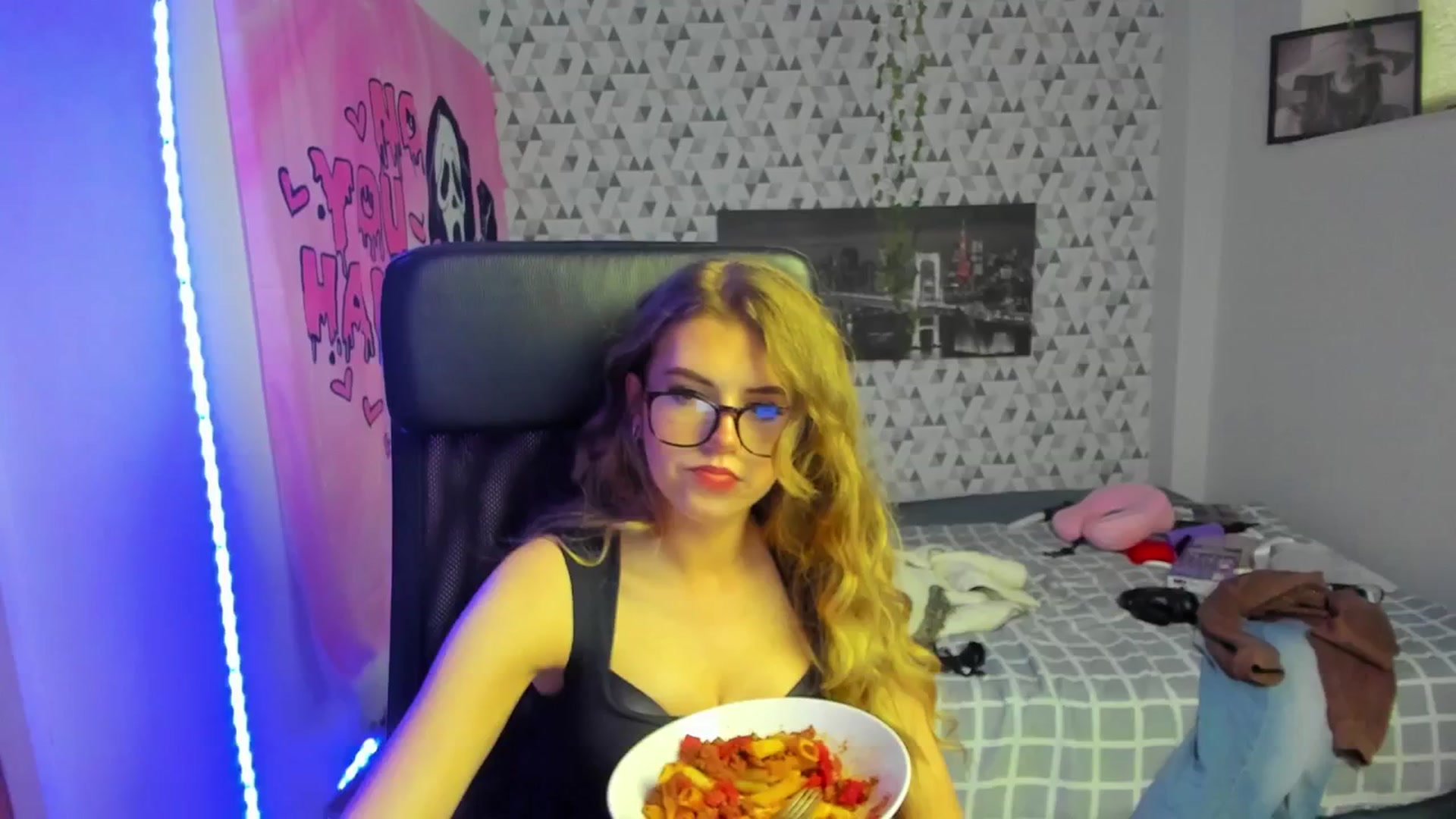 Gallery image thumbnail from Iness_lex's myfreecams stream on, 03/26/2026, 10:59 image 14 of 20