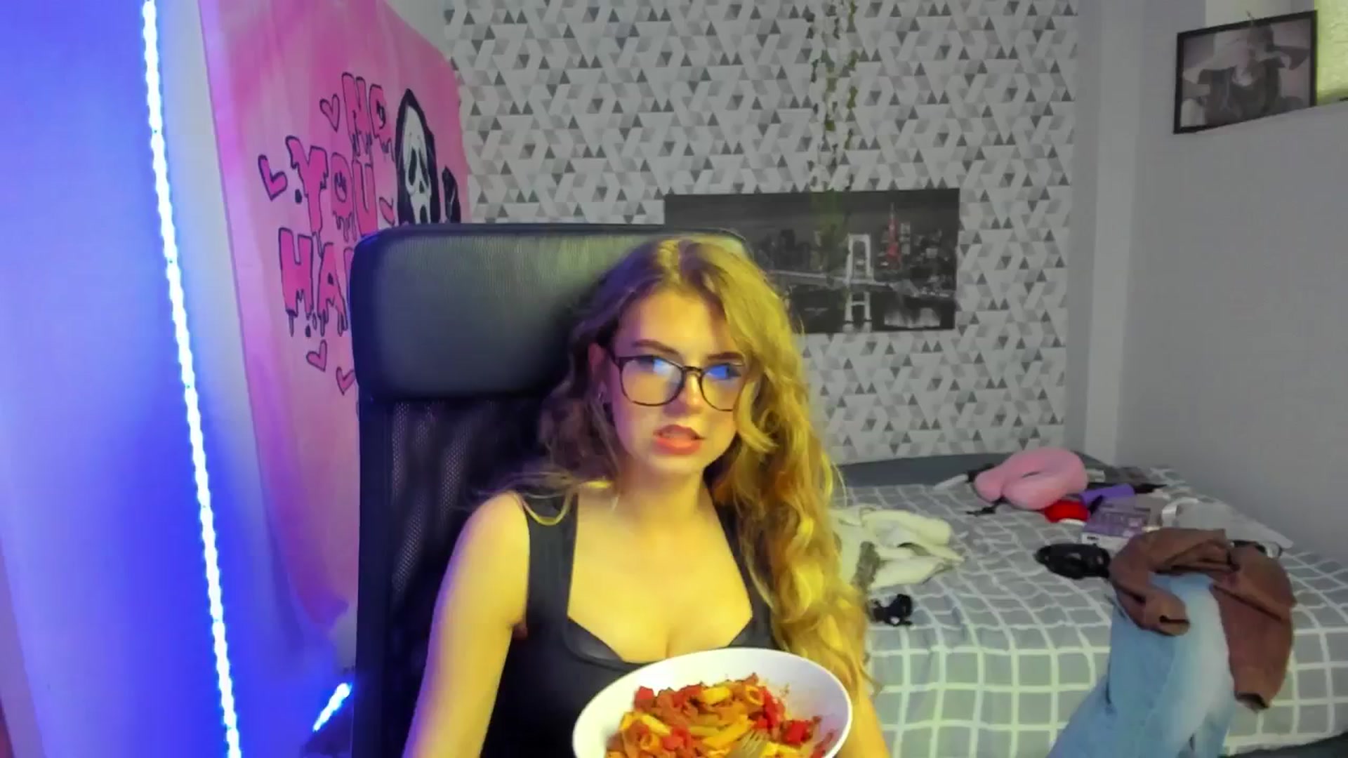 Gallery image thumbnail from Iness_lex's myfreecams stream on, 03/26/2026, 10:59 image 15 of 20
