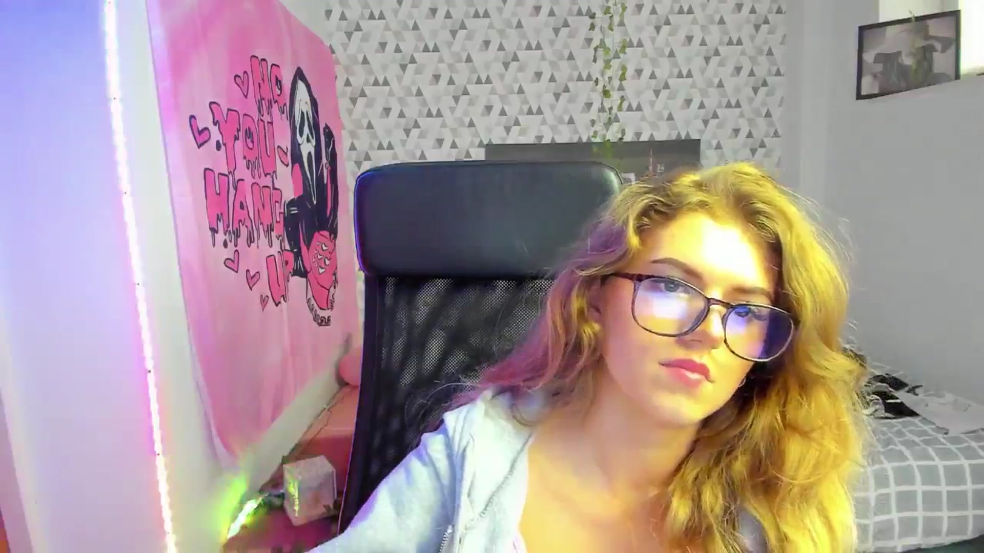 Gallery image thumbnail from Iness_lex's myfreecams stream on, 04/01/2026, 09:13 image 16 of 20