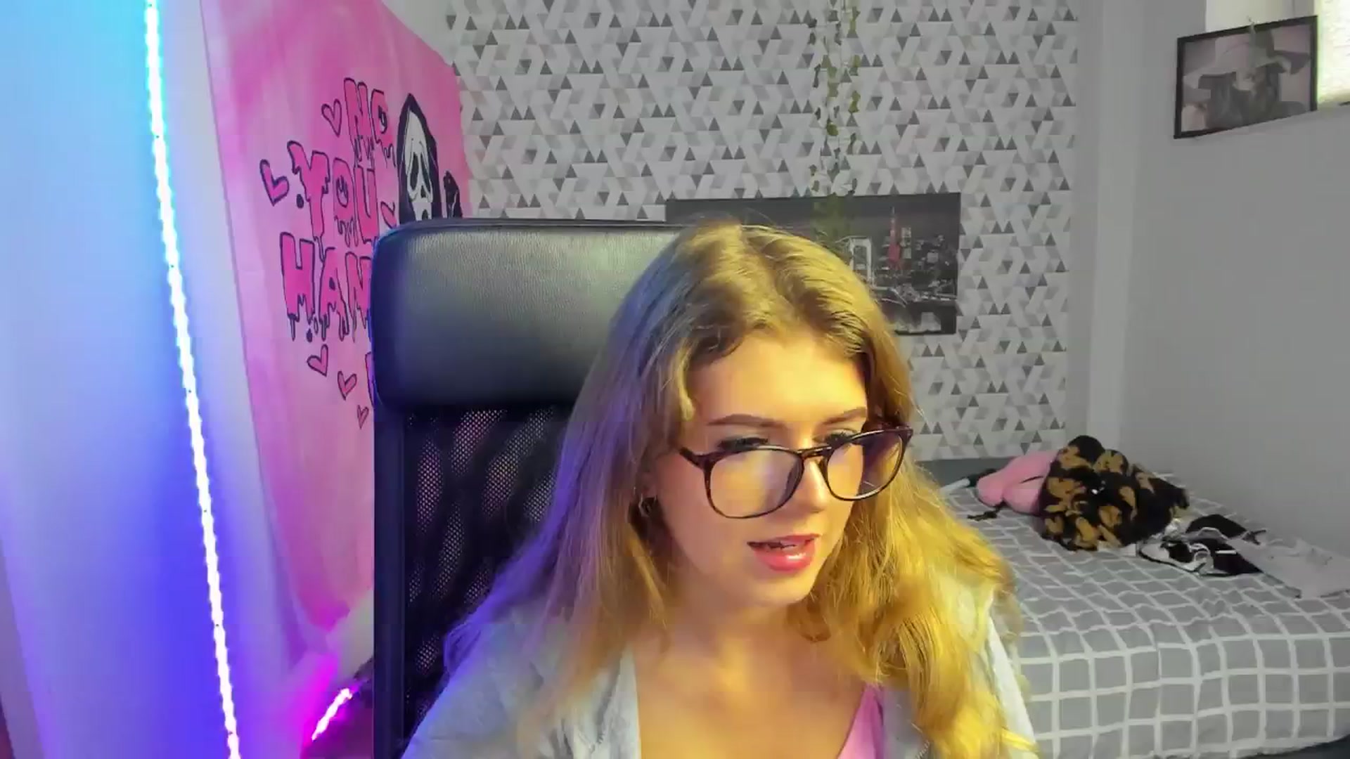 Gallery image thumbnail from Iness_lex's myfreecams stream on, 04/01/2026, 09:13 image 1 of 20