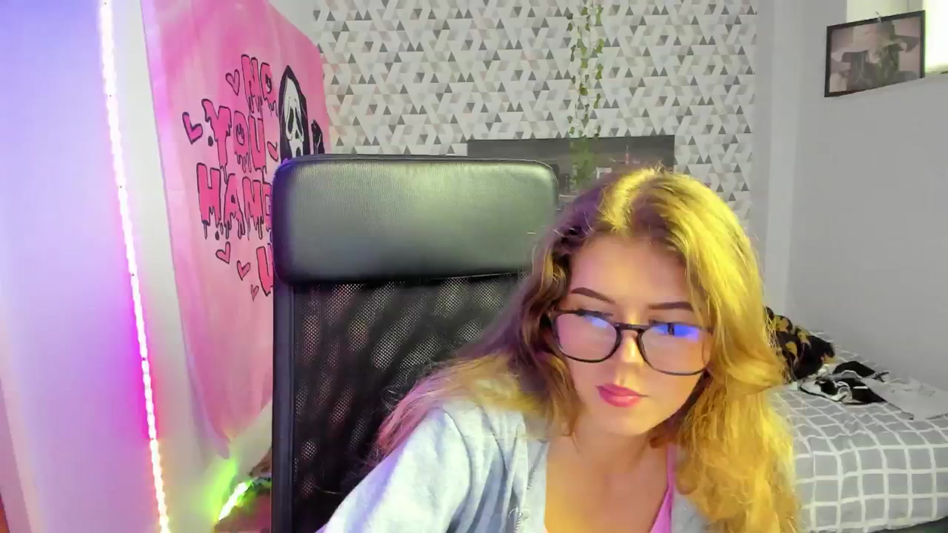 Gallery image thumbnail from Iness_lex's myfreecams stream on, 04/01/2026, 09:13 image 4 of 20