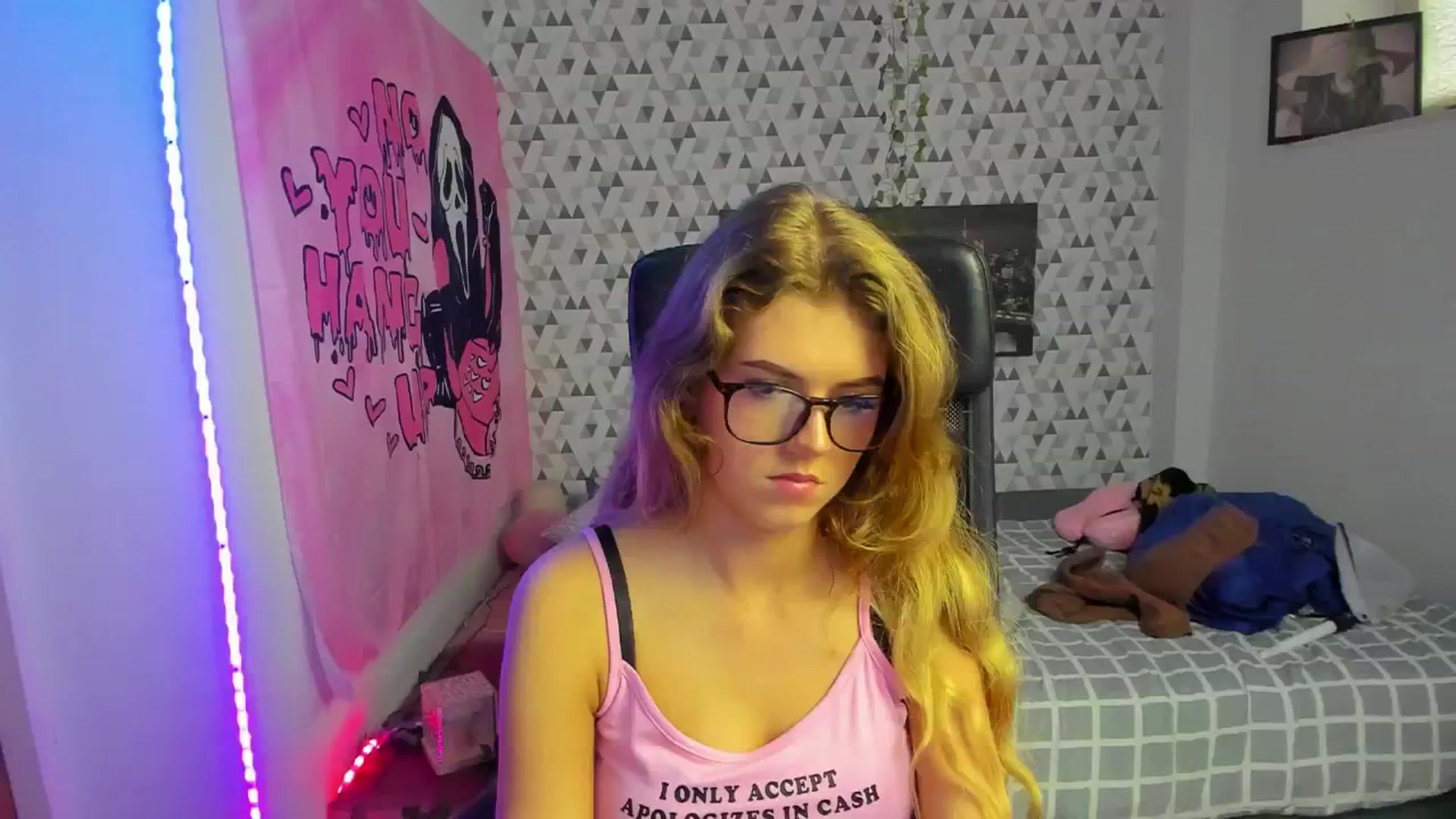 Gallery image thumbnail from Iness_lex's myfreecams stream on, 04/01/2026, 11:43 image 17 of 20