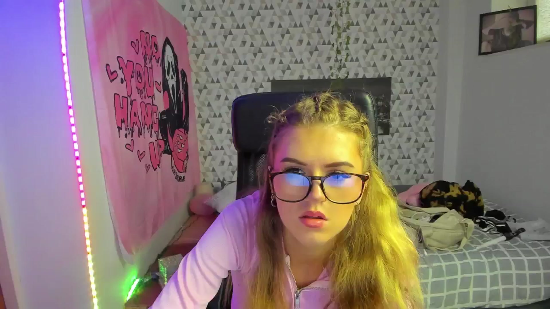 Gallery image thumbnail from Iness_lex's myfreecams stream on, 04/02/2026, 07:45 image 8 of 20
