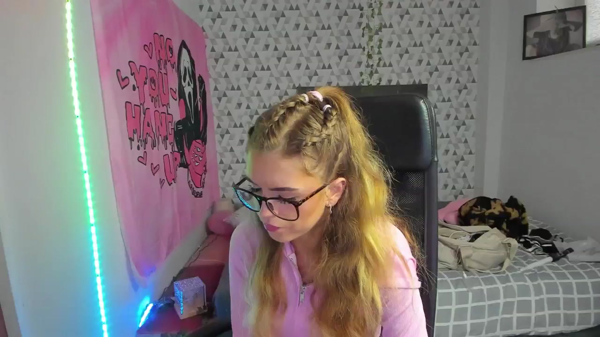 Gallery image thumbnail from Iness_lex's myfreecams stream on, 04/02/2026, 07:45 image 12 of 20