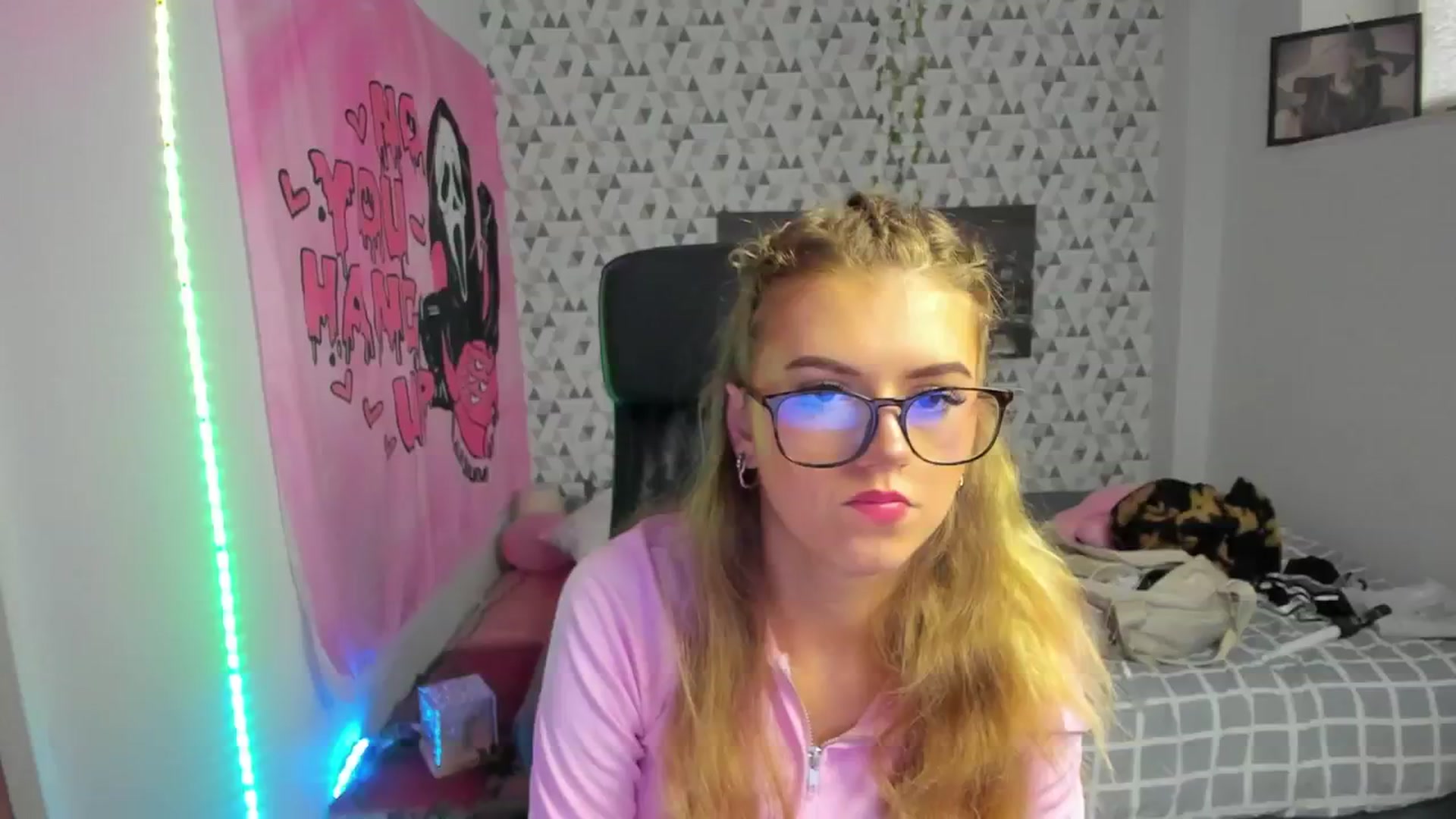 Gallery image thumbnail from Iness_lex's myfreecams stream on, 04/02/2026, 07:45 image 15 of 20