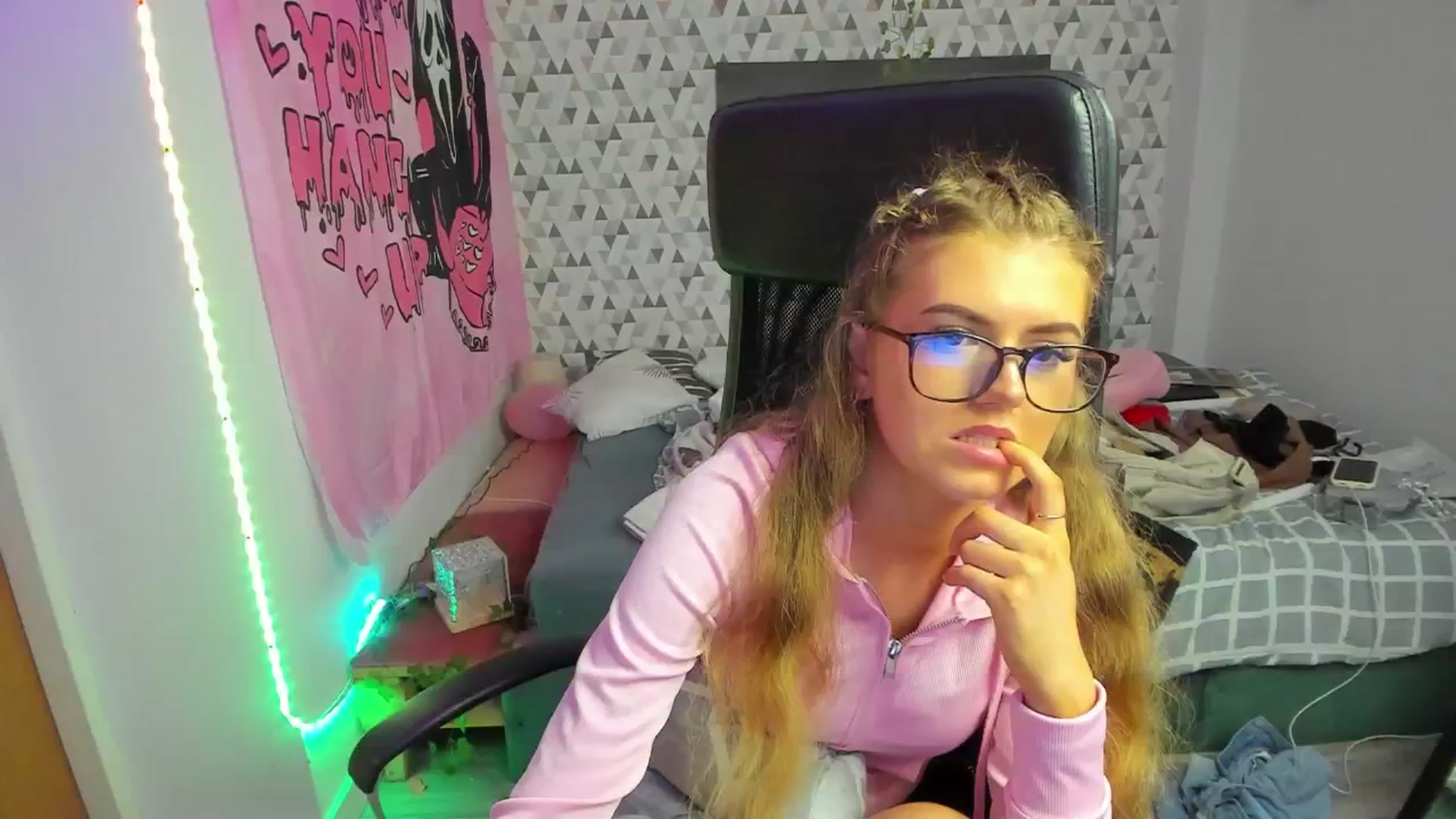 Gallery image thumbnail from Iness_lex's myfreecams stream on, 04/02/2026, 12:00 image 11 of 20
