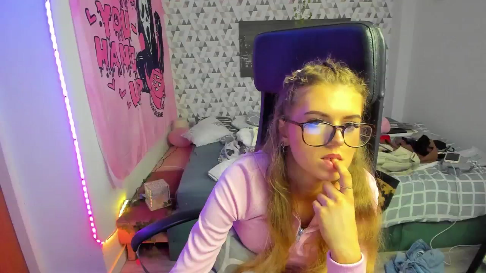Gallery image thumbnail from Iness_lex's myfreecams stream on, 04/02/2026, 12:00 image 12 of 20