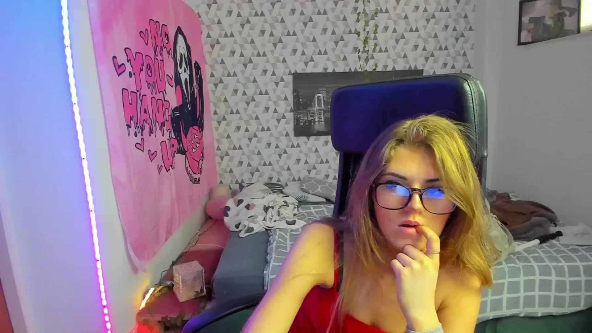 Gallery image thumbnail from Iness_lex's myfreecams stream on, 04/03/2026, 10:18 image 15 of 20