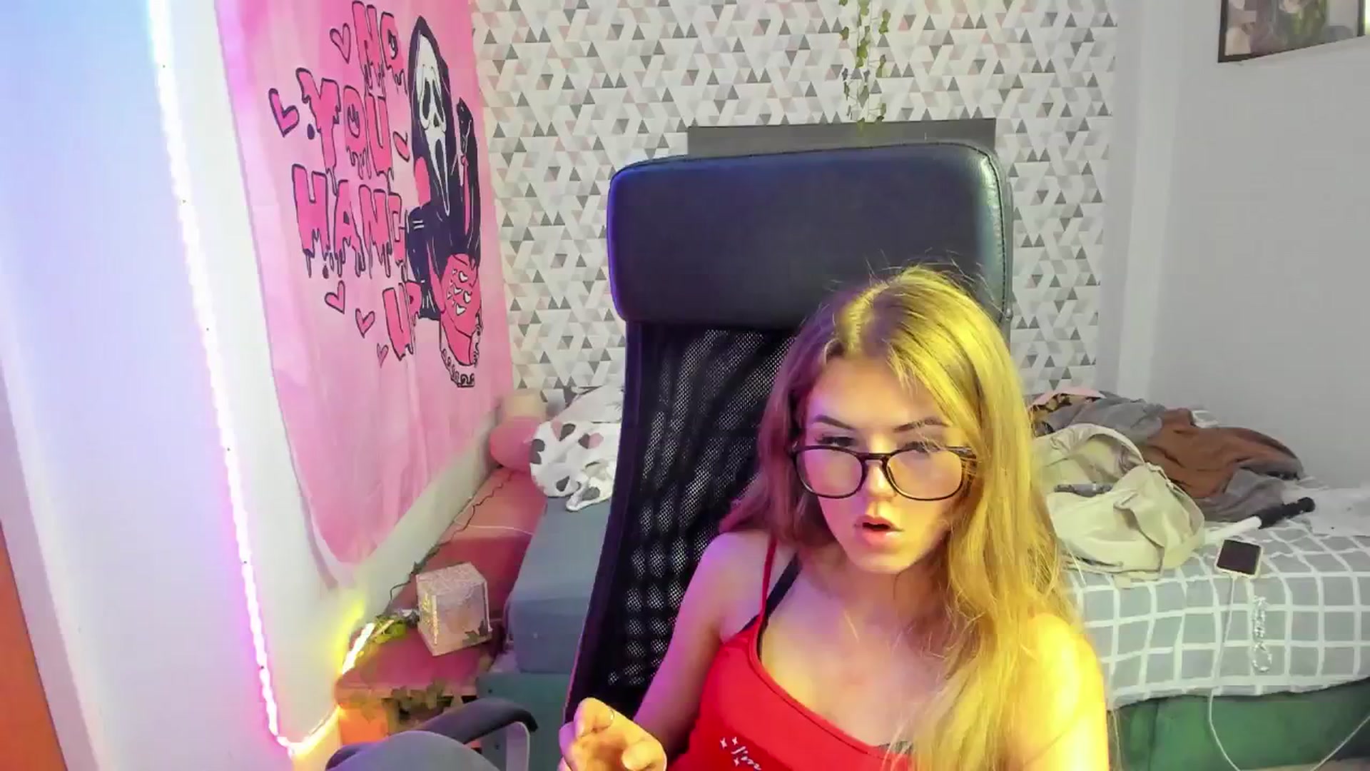 Gallery image thumbnail from Iness_lex's myfreecams stream on, 04/03/2026, 11:33 image 12 of 20