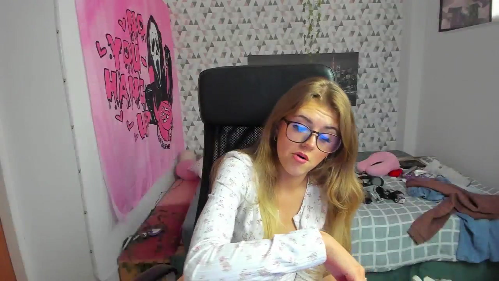 Gallery image thumbnail from Iness_lex's myfreecams stream on, 04/04/2026, 09:56 image 5 of 20