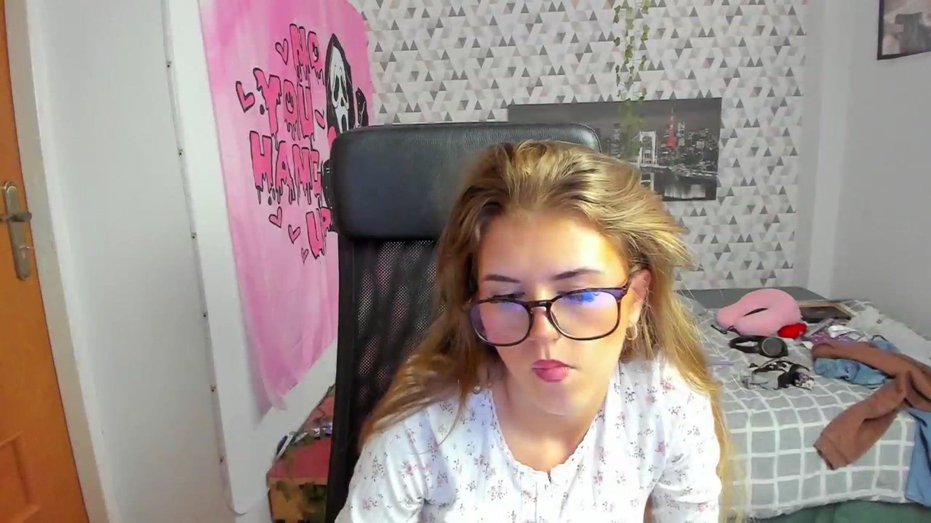 Gallery image thumbnail from Iness_lex's myfreecams stream on, 04/04/2026, 11:51 image 9 of 20