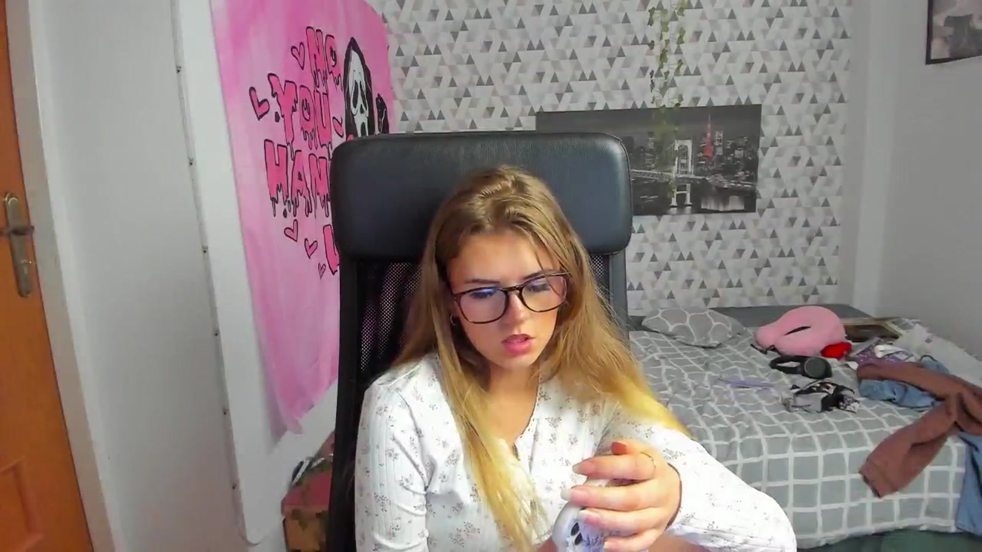 Gallery image thumbnail from Iness_lex's myfreecams stream on, 04/04/2026, 11:51 image 17 of 20