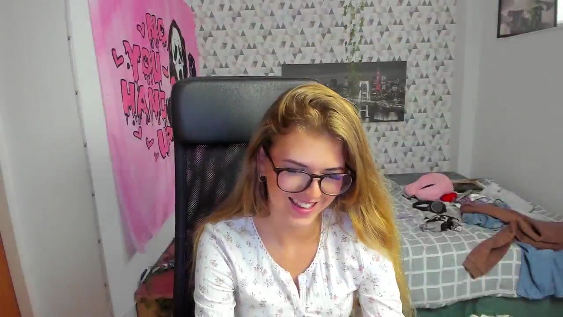 Gallery image thumbnail from Iness_lex's myfreecams stream on, 04/04/2026, 11:51 image 6 of 20