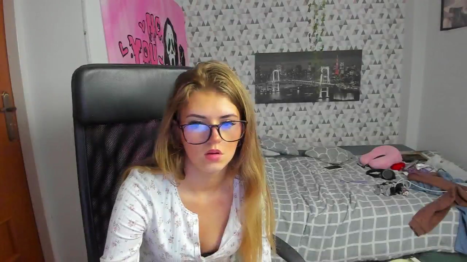 Gallery image thumbnail from Iness_lex's myfreecams stream on, 04/04/2026, 12:39 image 2 of 20