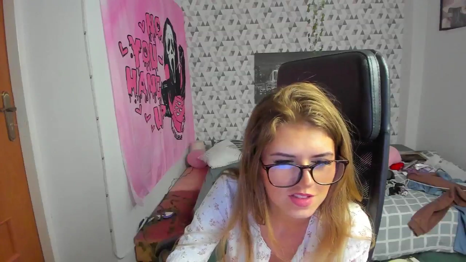 Gallery image thumbnail from Iness_lex's myfreecams stream on, 04/04/2026, 12:39 image 17 of 20