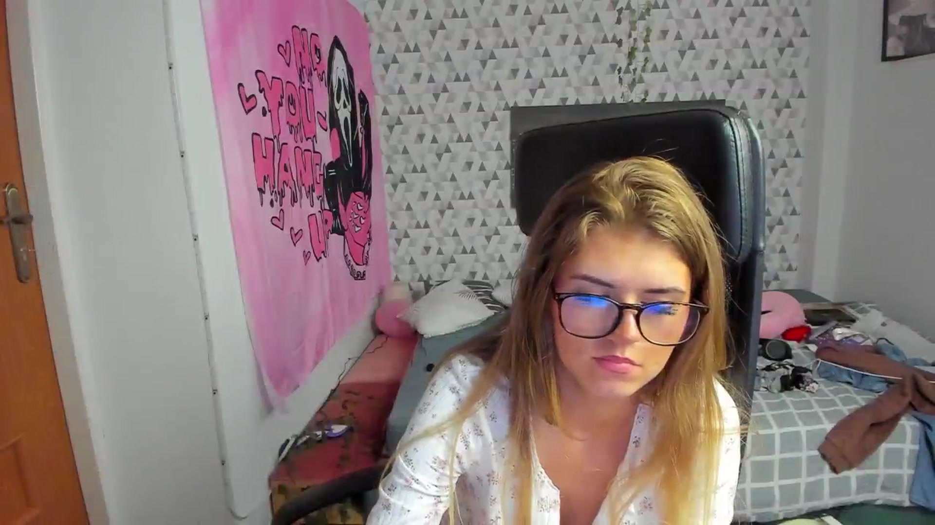 Gallery image thumbnail from Iness_lex's myfreecams stream on, 04/04/2026, 12:39 image 15 of 20