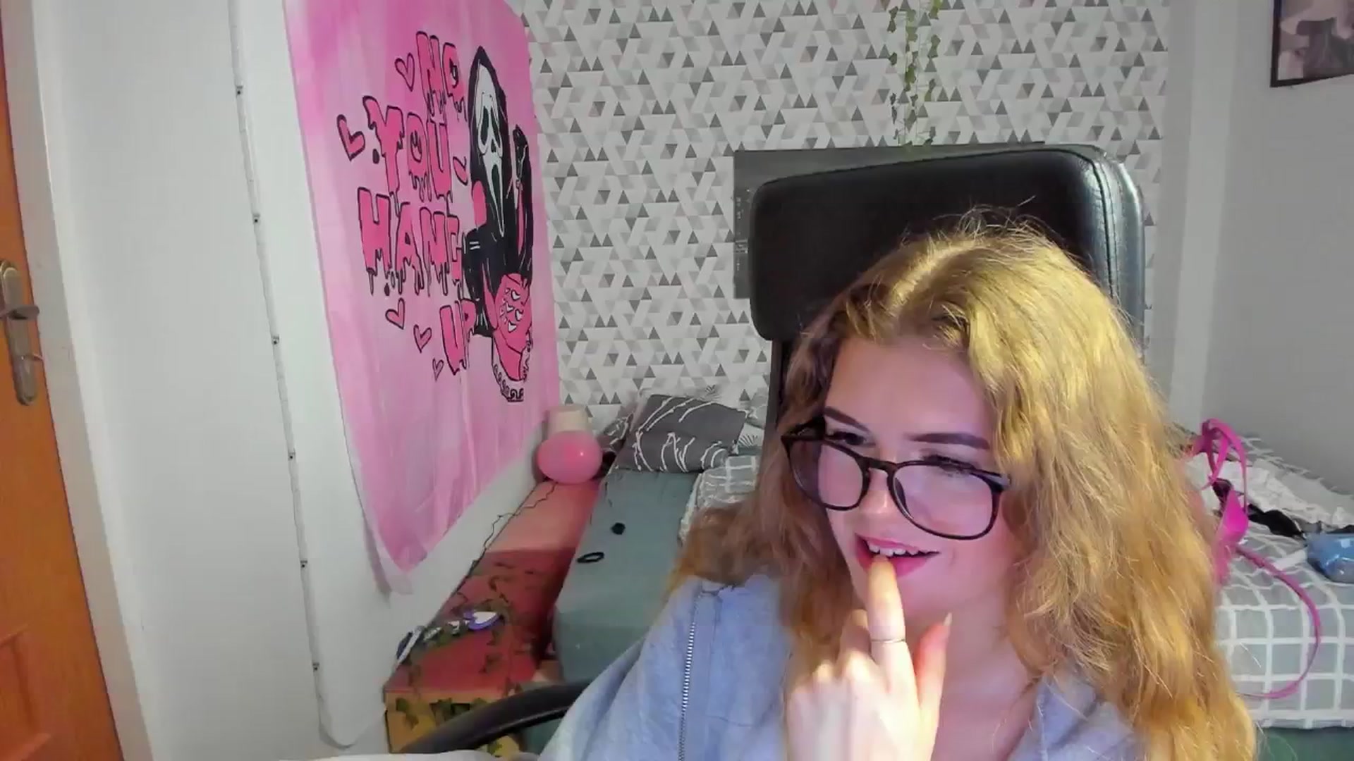 Gallery image thumbnail from Iness_lex's myfreecams stream on, 04/08/2026, 10:00 image 16 of 20