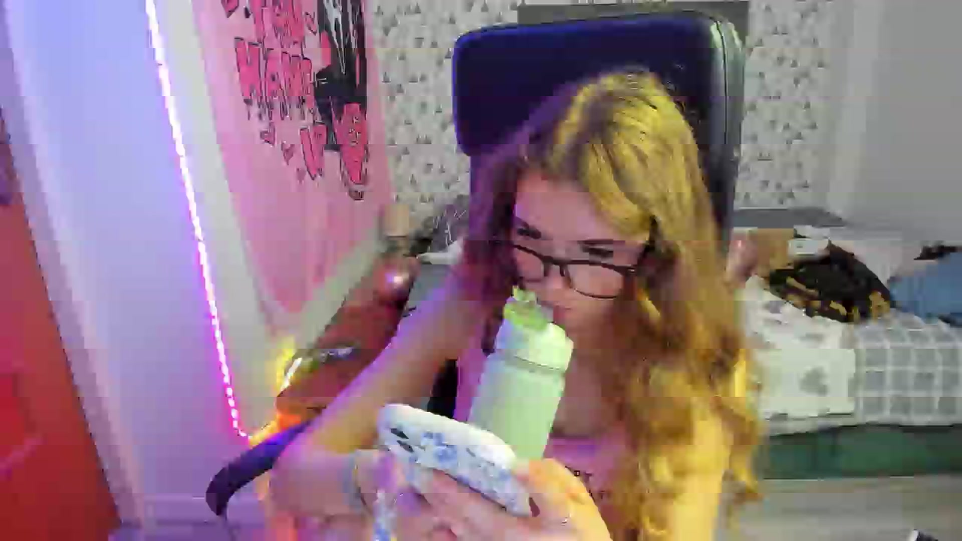 Gallery image thumbnail from Iness_lex's myfreecams stream on, 04/09/2026, 10:50 image 5 of 20