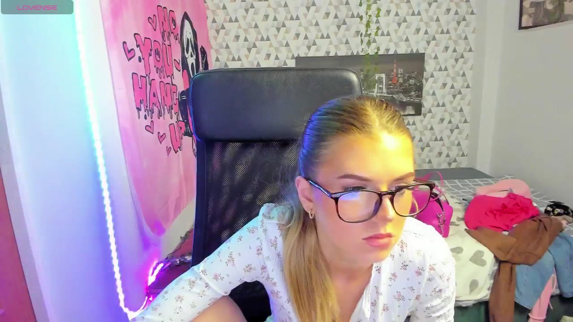 Gallery image thumbnail from Iness_lex's myfreecams stream on, 04/13/2026, 09:52 image 5 of 20