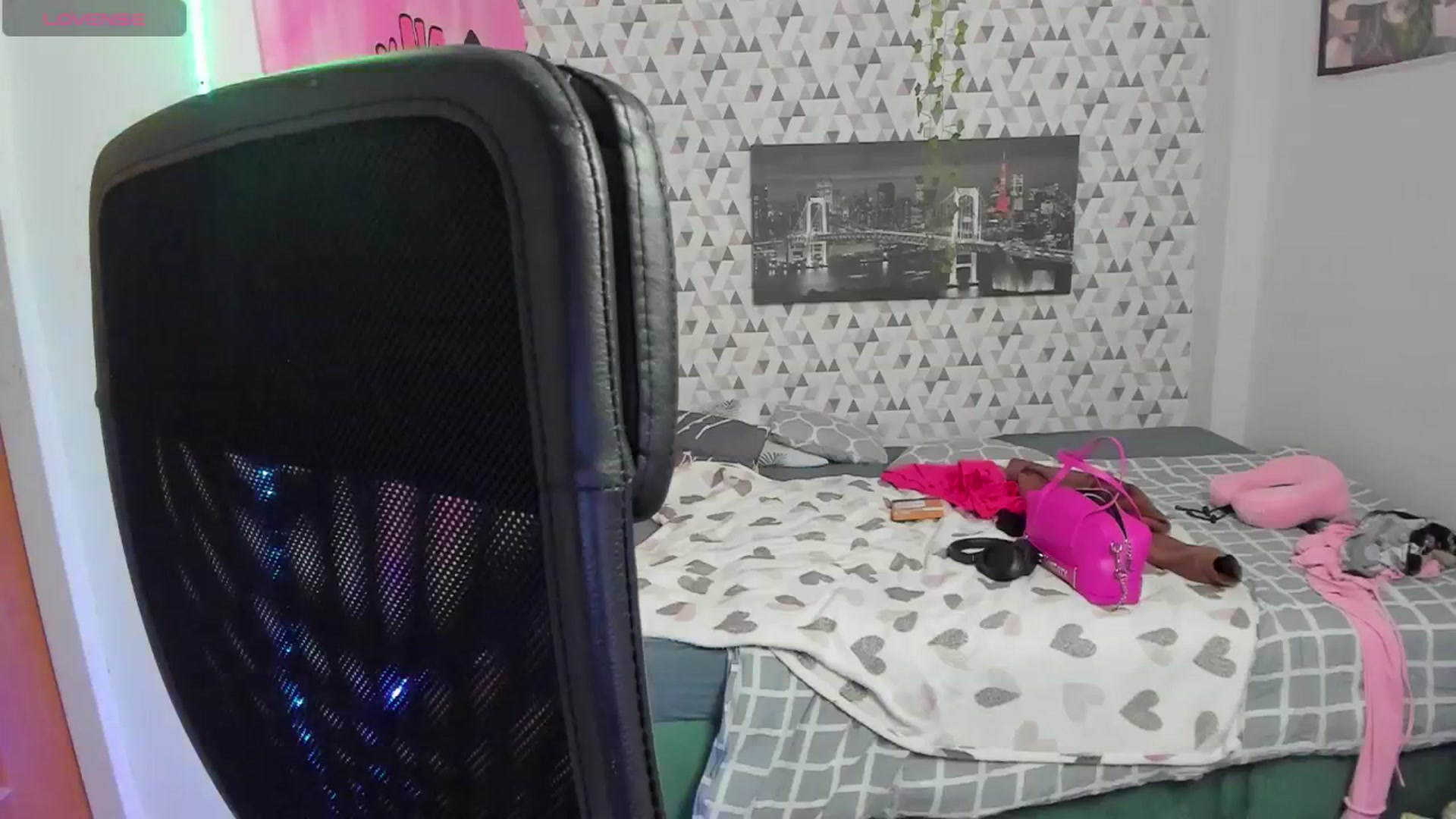 Gallery image thumbnail from Iness_lex's myfreecams stream on, 04/13/2026, 09:52 image 10 of 20